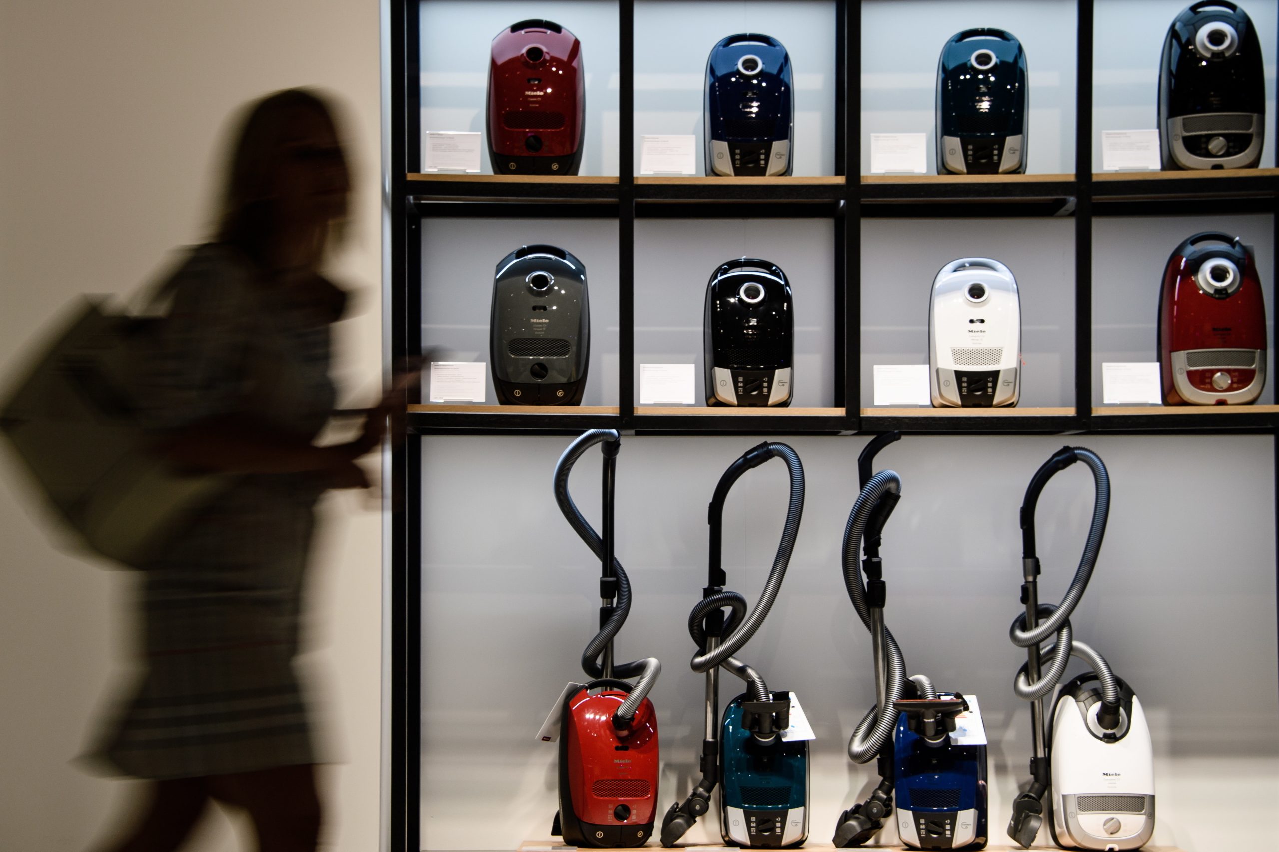 Combate ao desperdício: França vai proibir, a partir de 2023, destruição de produtos que não se vendam