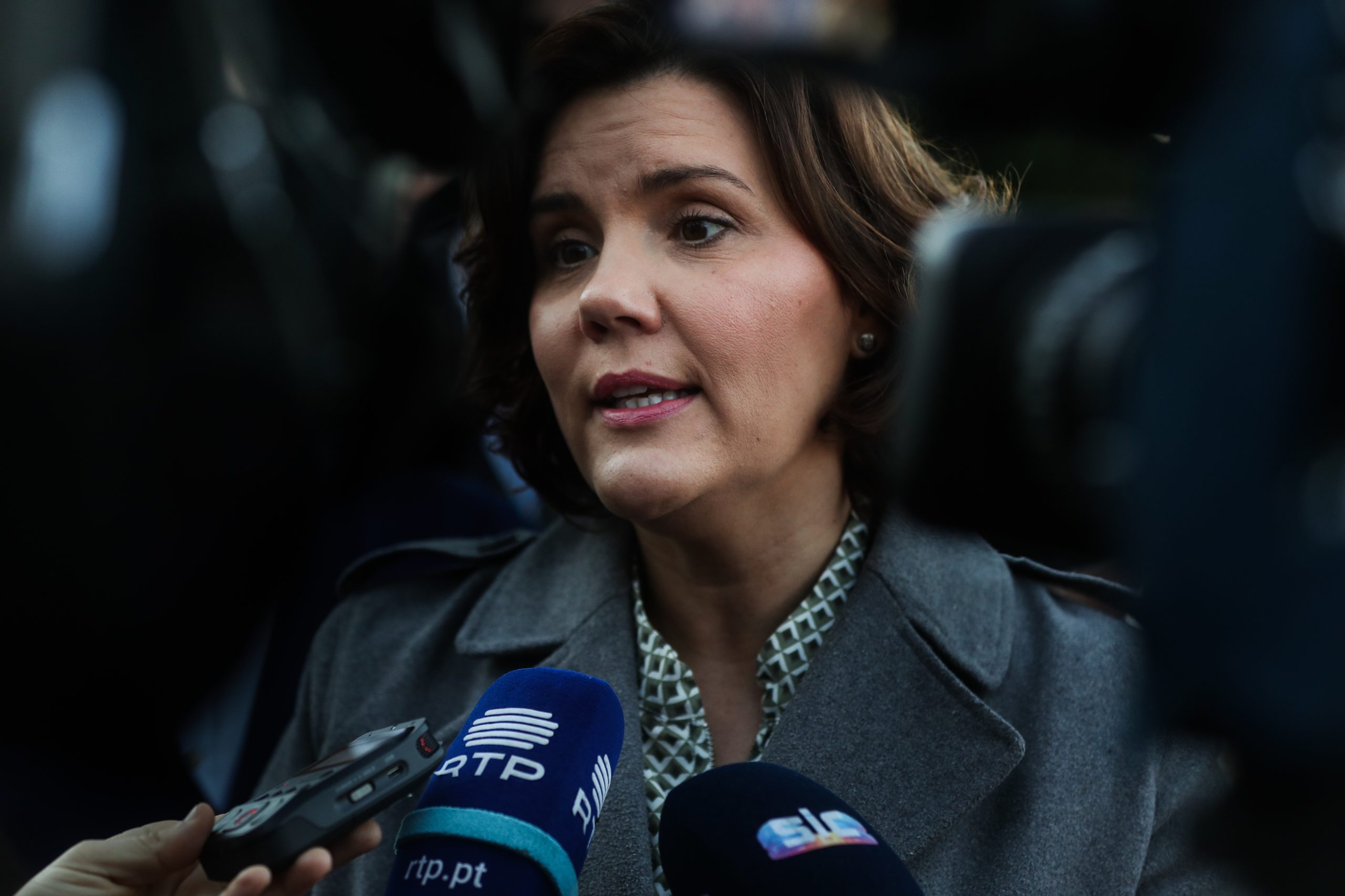 Dirigente do CDS critica Cristas por decisão unilateral de apoiar eventual recandidatura de Marcelo