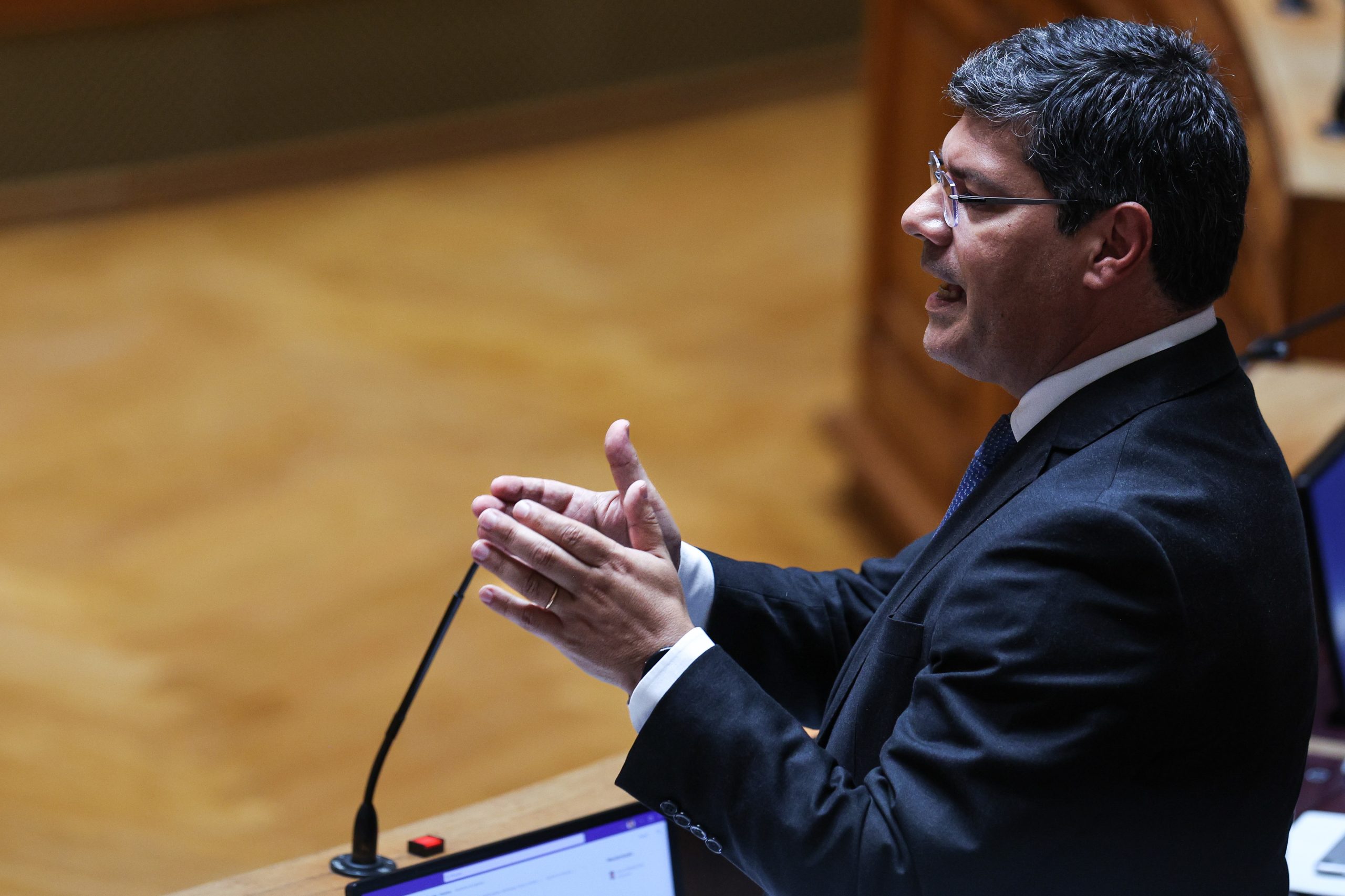 Lei do tabaco aprovada, mesmo com liberdade de voto na bancada do PS