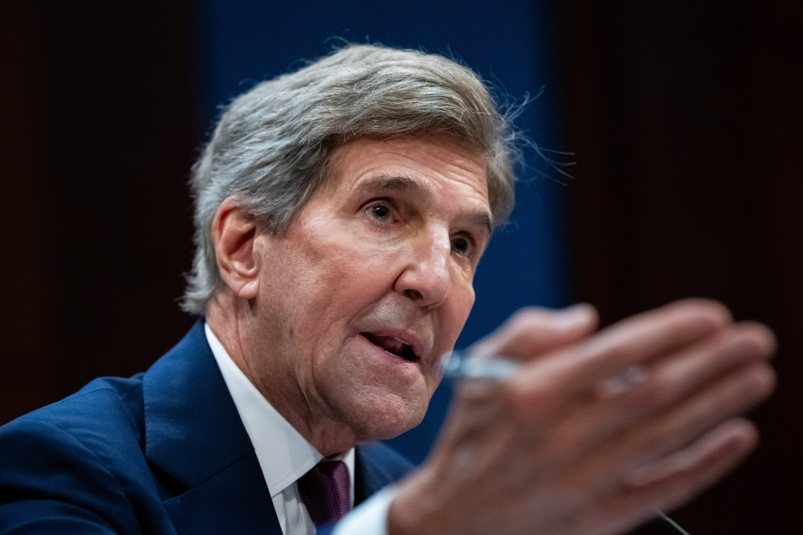 John Kerry apela em Pequim a uma “ação urgente” em relação ao clima