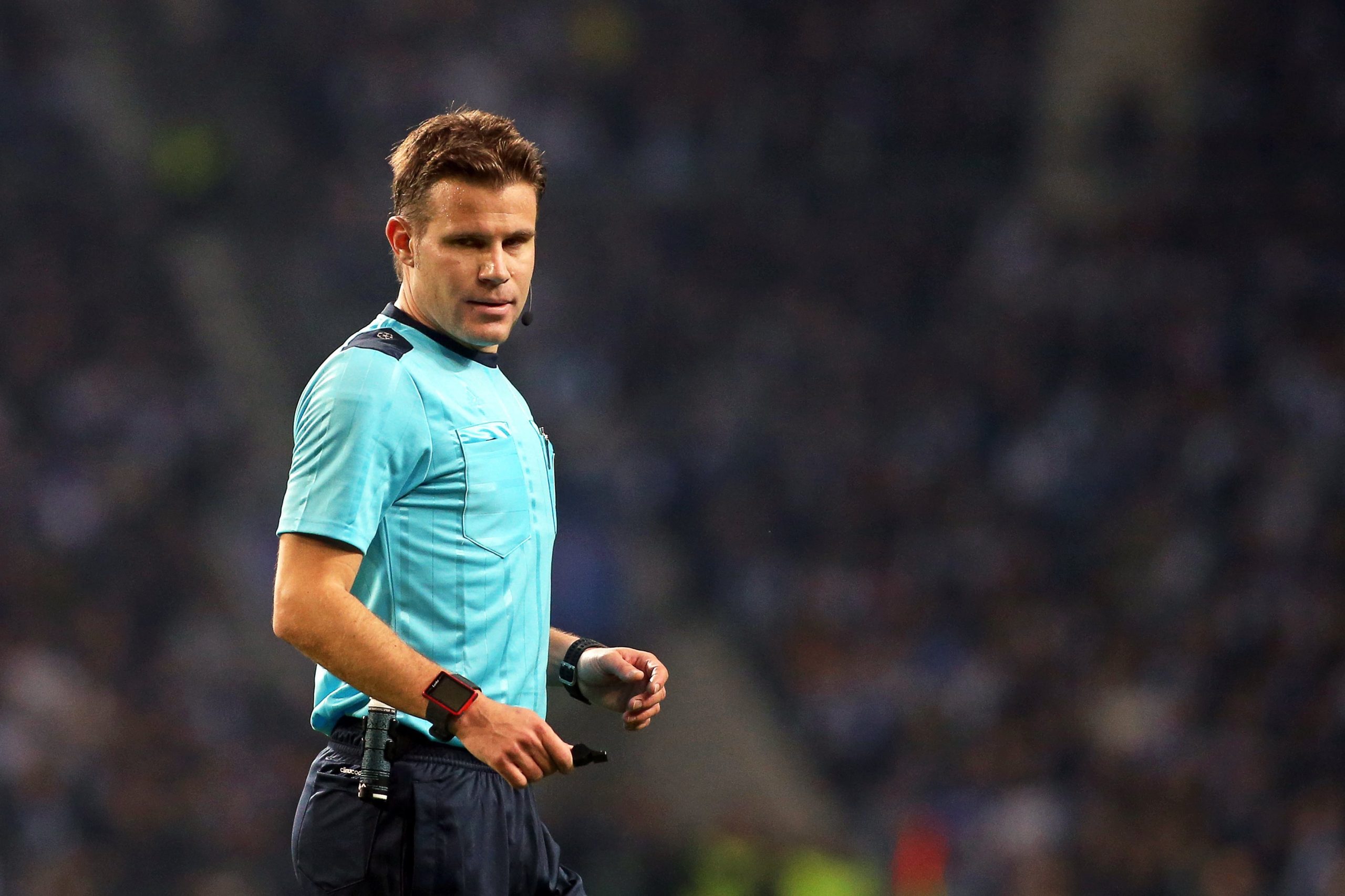 Alemão Felix Brych arbitra jogo entre Sporting e Steaua Bucareste