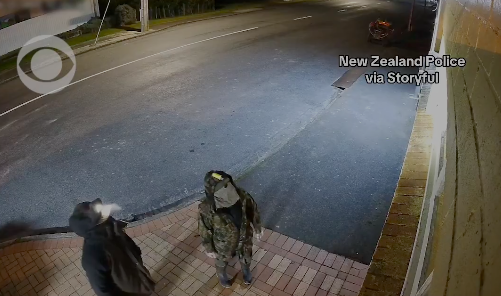 Fugitivo que vivia escondido com os filhos morto pela polícia na Nova Zelândia após quase quatro anos em fuga