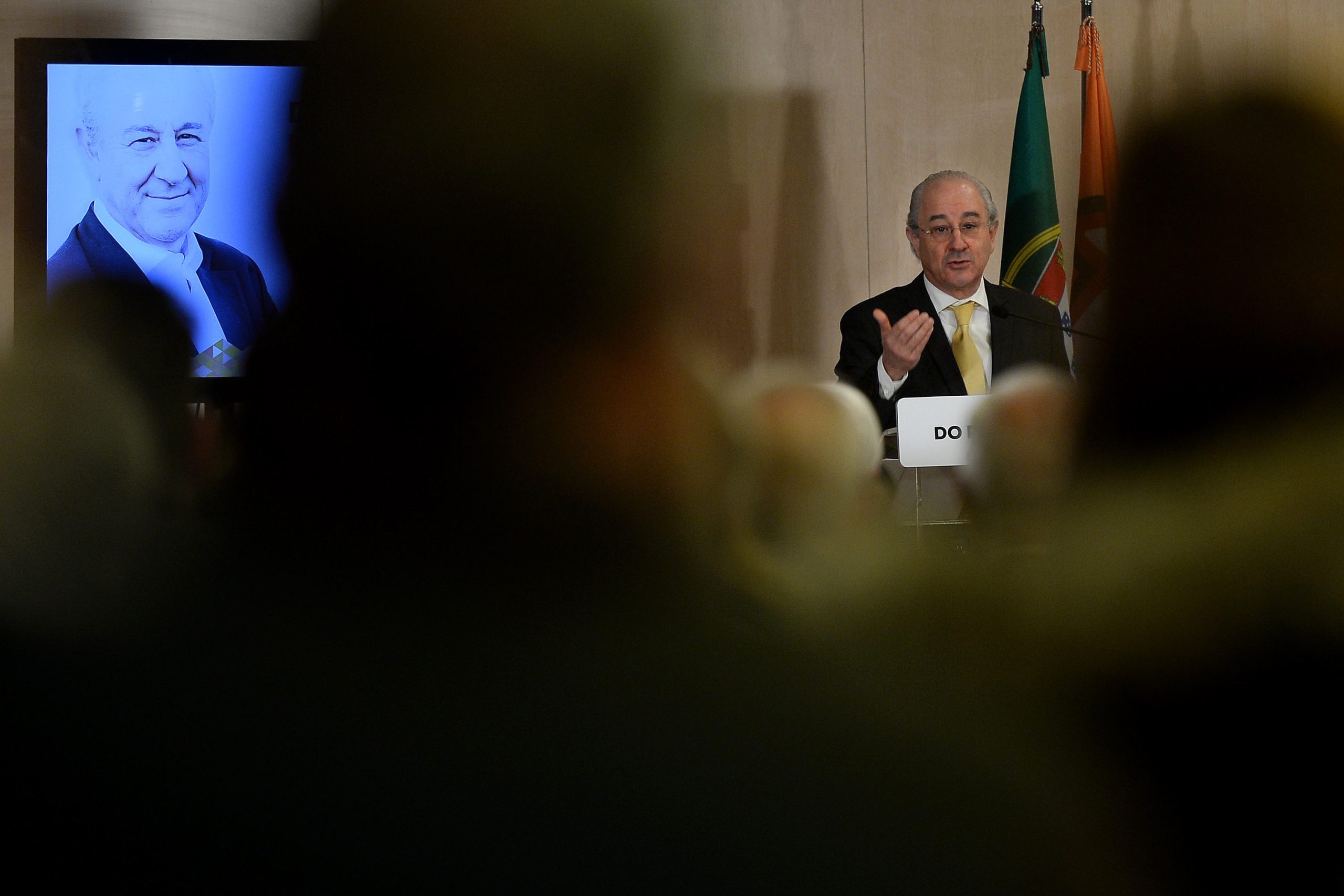 PSD: Rio critica militantes que ficam atrás da cortina a fazer contas de cabeça