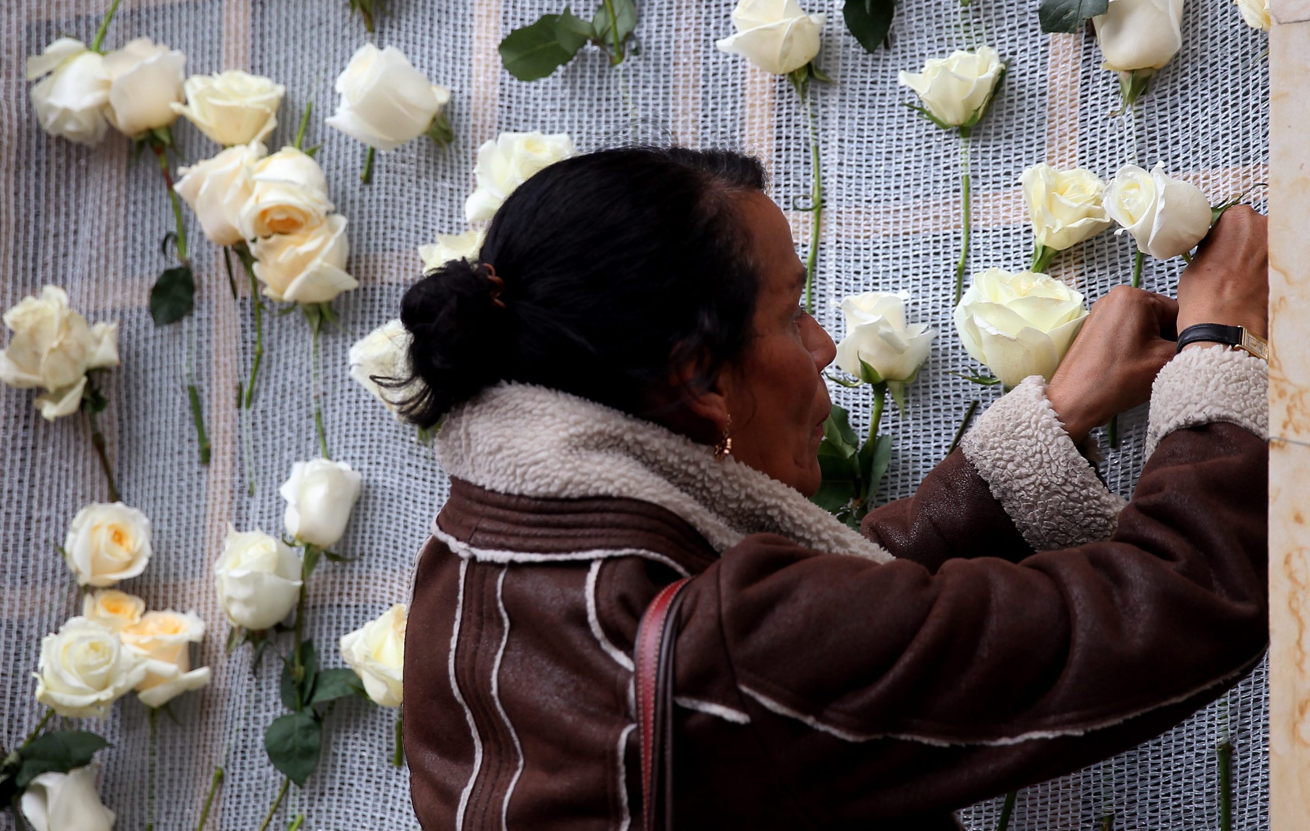 Milhares nas ruas de Bogotá para pedir paz na Colômbia