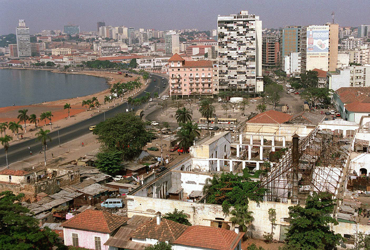Justiça britânica confirma descongelamento de 3.000 milhões de dólares de Angola