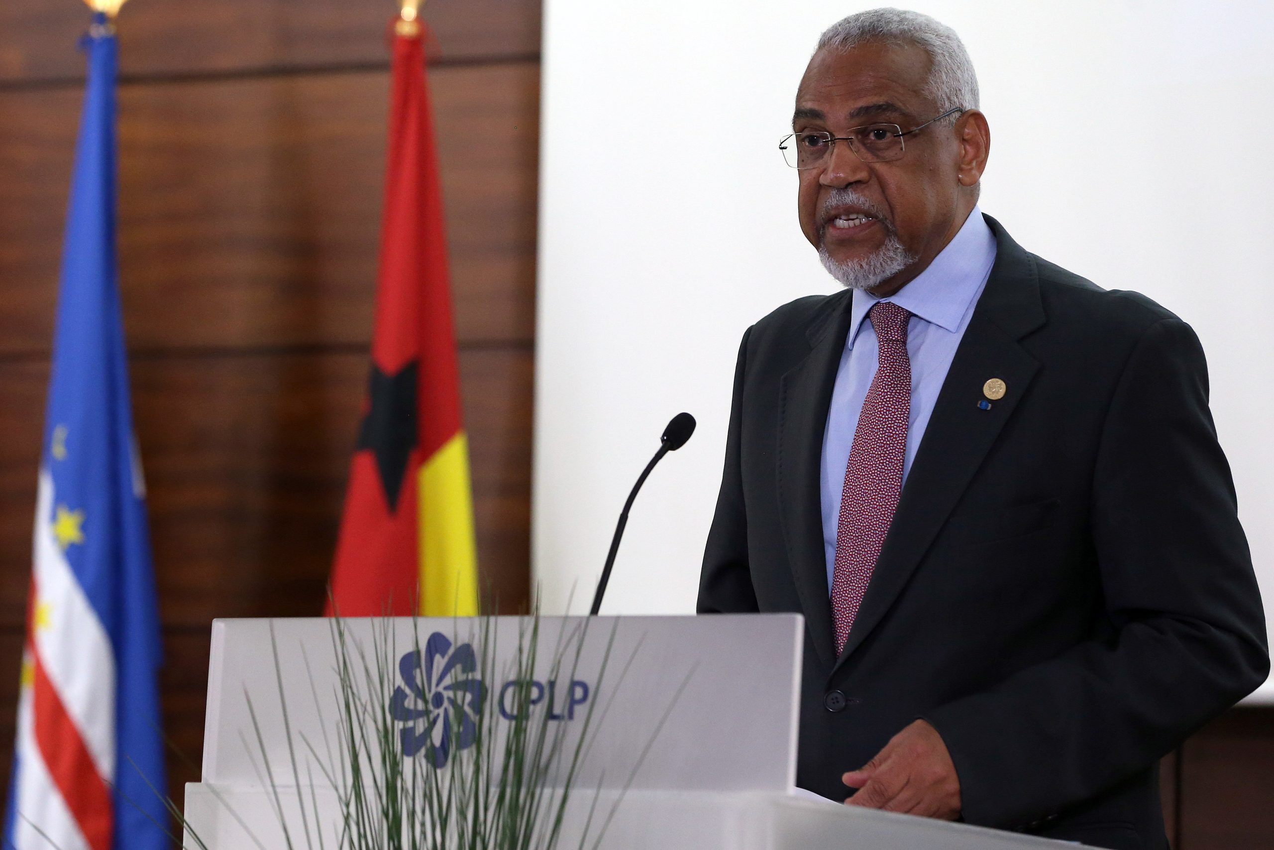 Secretário-executivo da CPLP exorta organização a libertar estudantes, empresários, investigadores