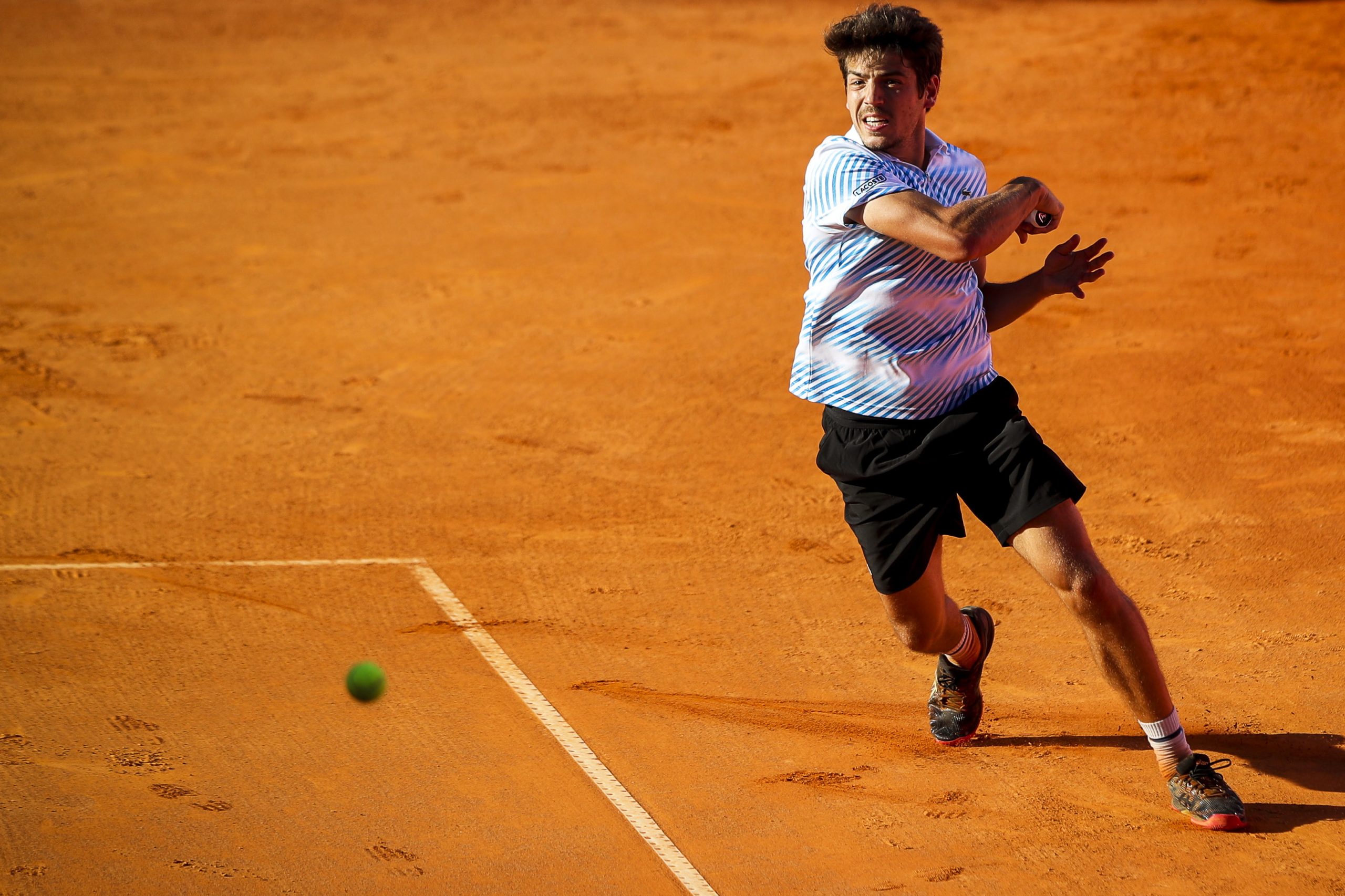 Estoril Open. João Domingues avança para os quartos de final após desistência de Millman