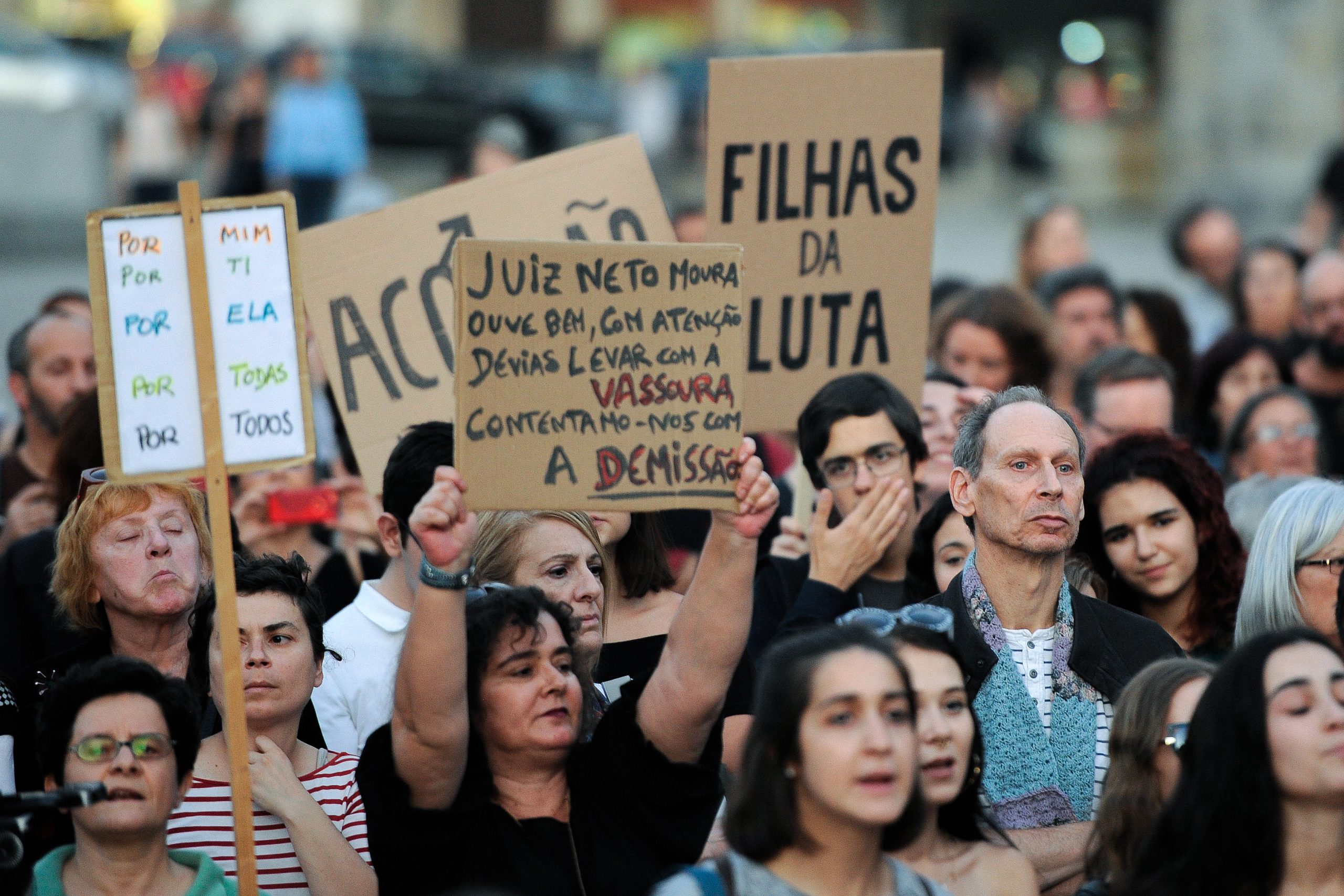 Hoje é dia de marchas pela eliminação da violência contra mulheres