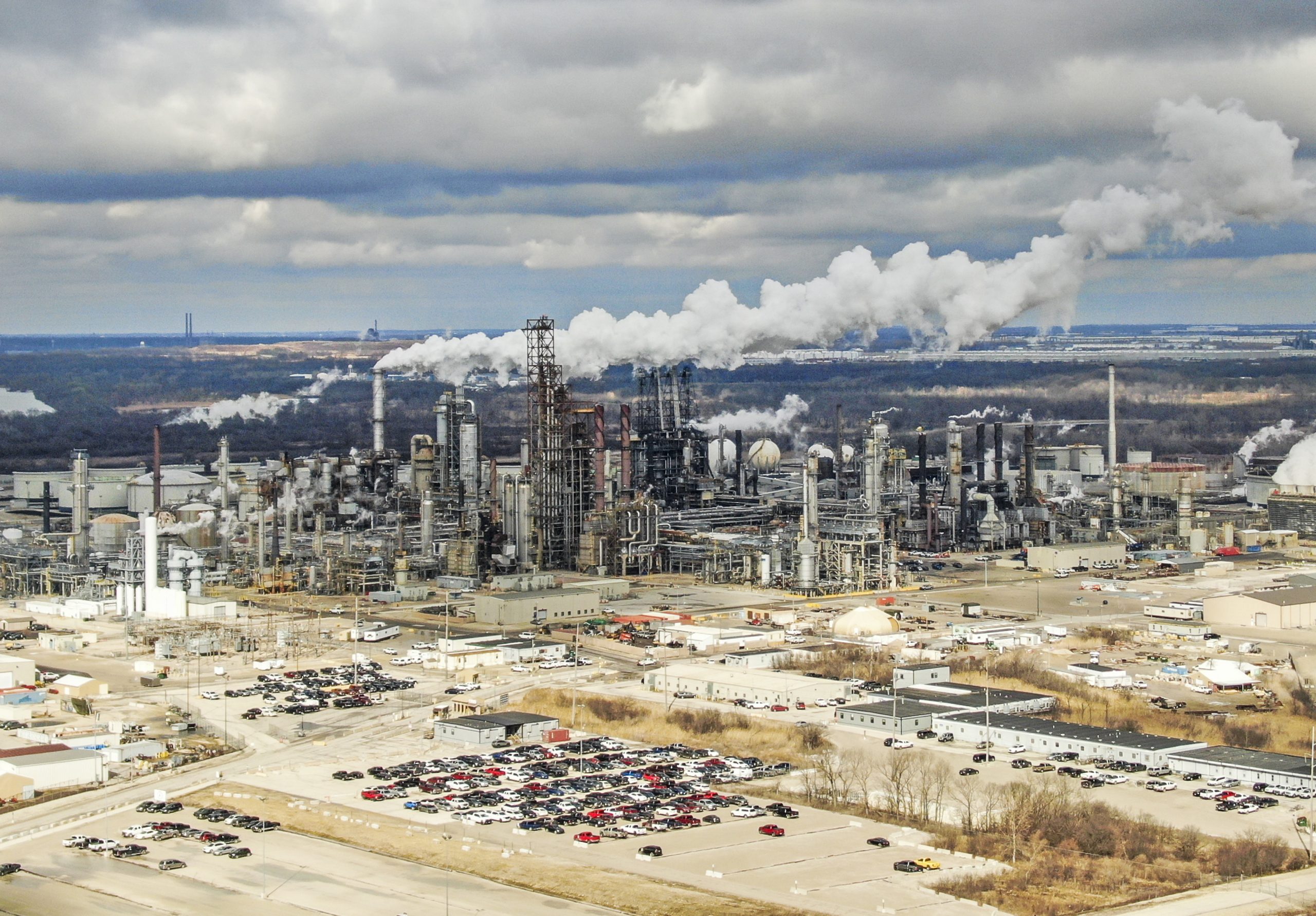 Brent supera os 105 dólares e atinge máximo desde maio