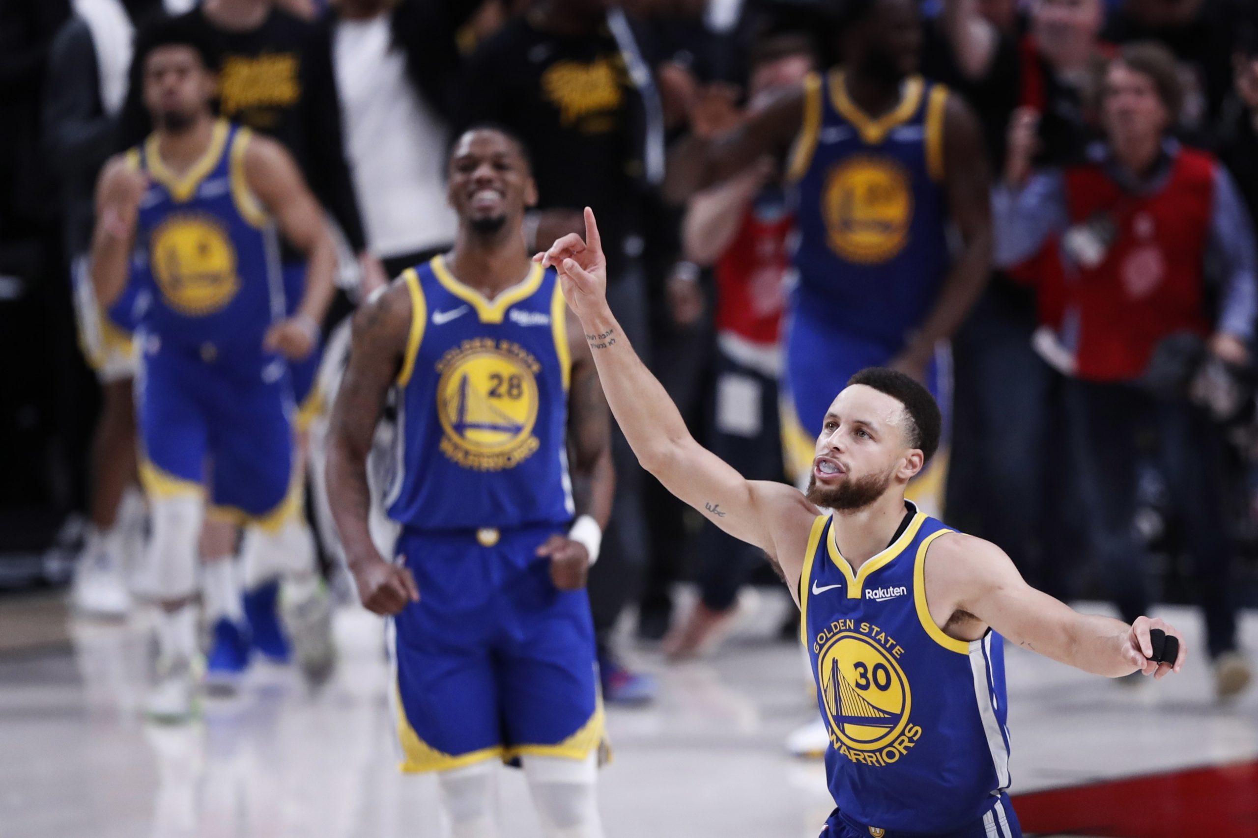 Covid-19: Warriors-Nets será o primeiro jogo à porta fechada na NBA