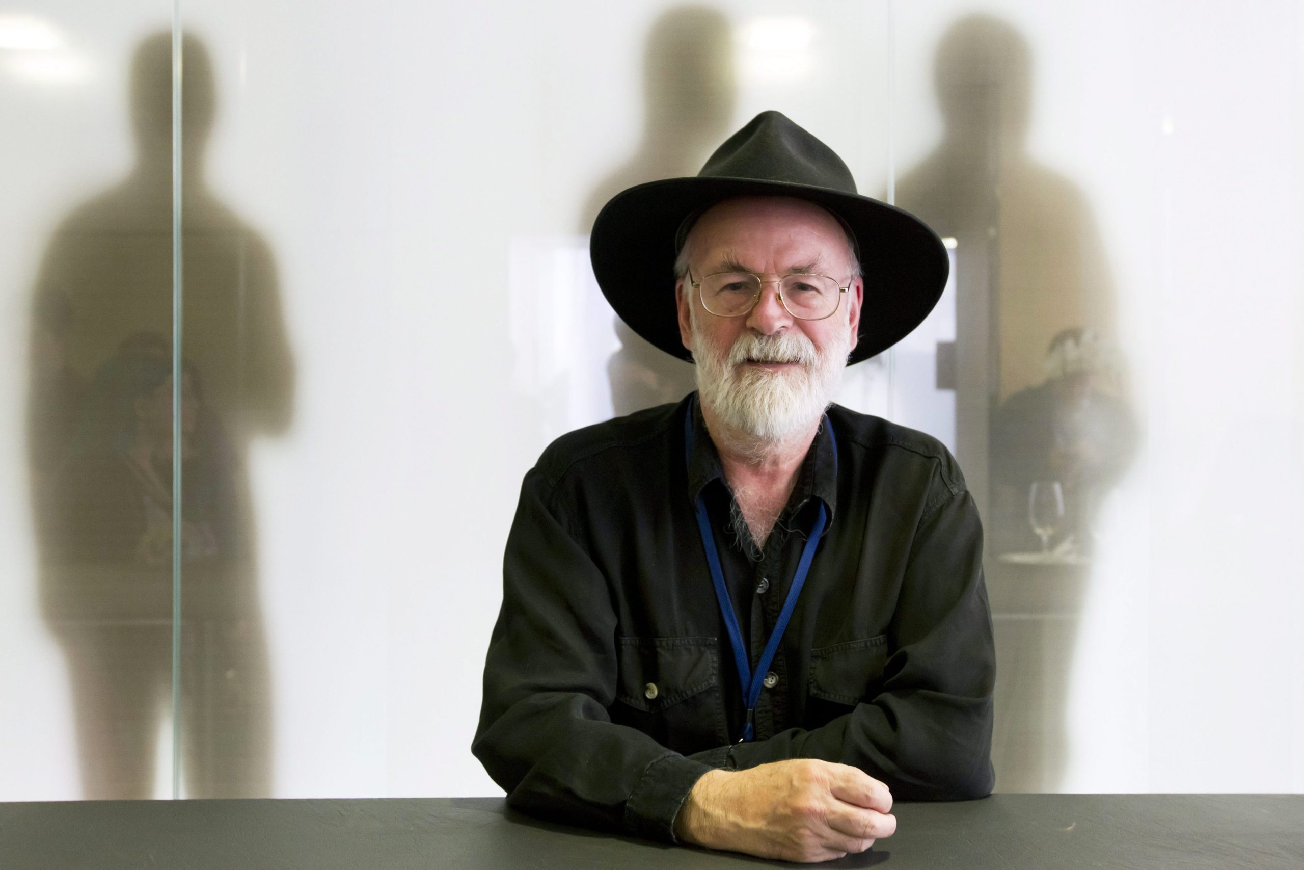 Obras inacabadas de Terry Pratchett destruídas por um rolo compressor