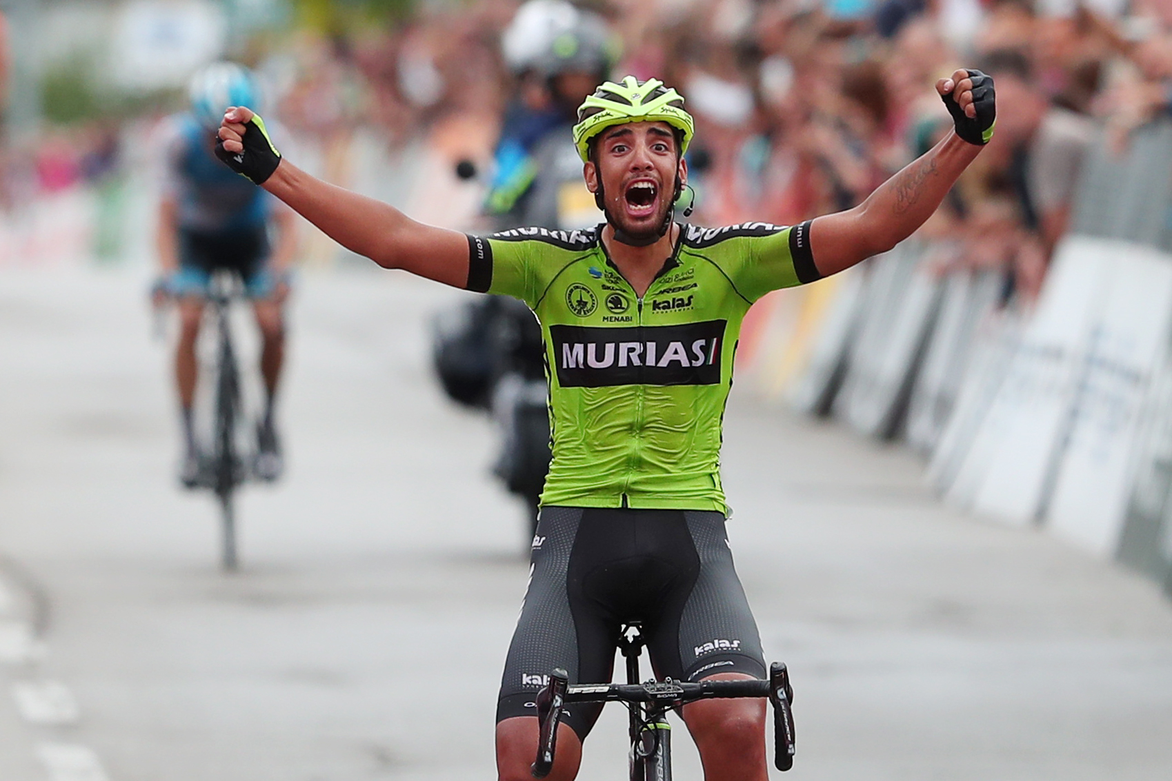 Volta a Portugal. Sáez vence etapa e Veloso cai (mas continua de amarelo)