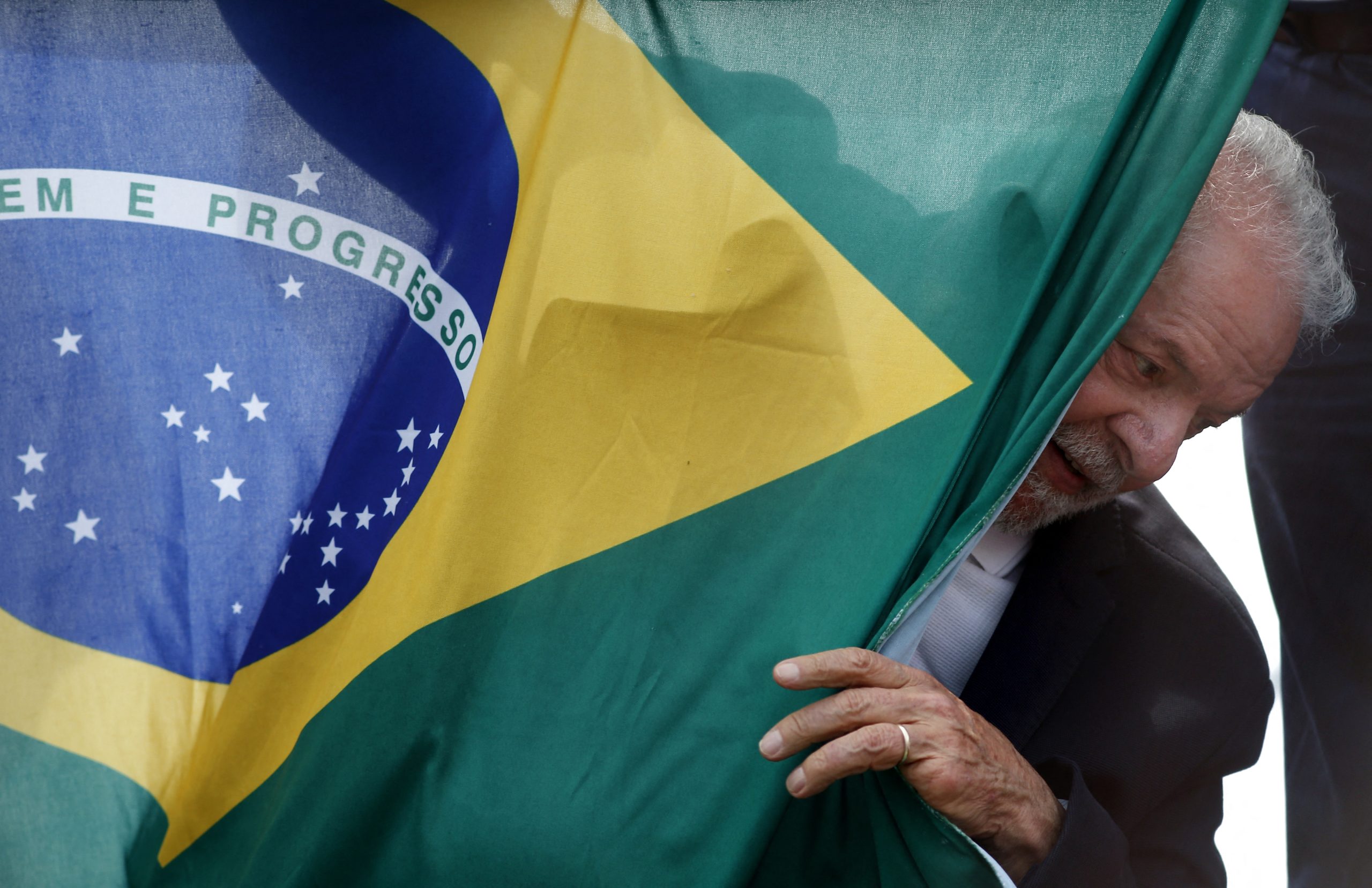 As duas polarizações que Lula da Silva terá de superar
