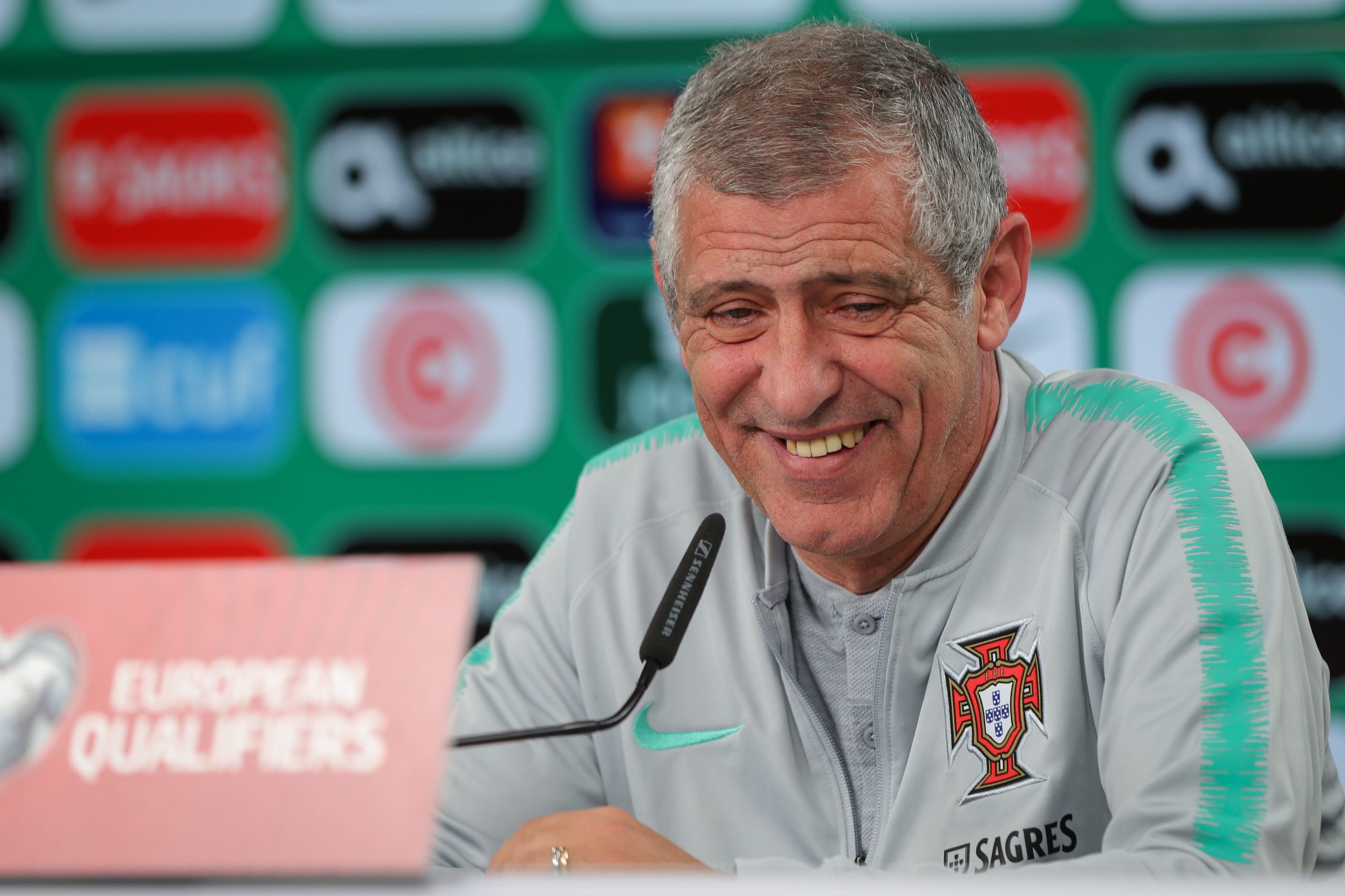 Fernando Santos entre os 10 treinadores nomeados aos prémios “The Best”