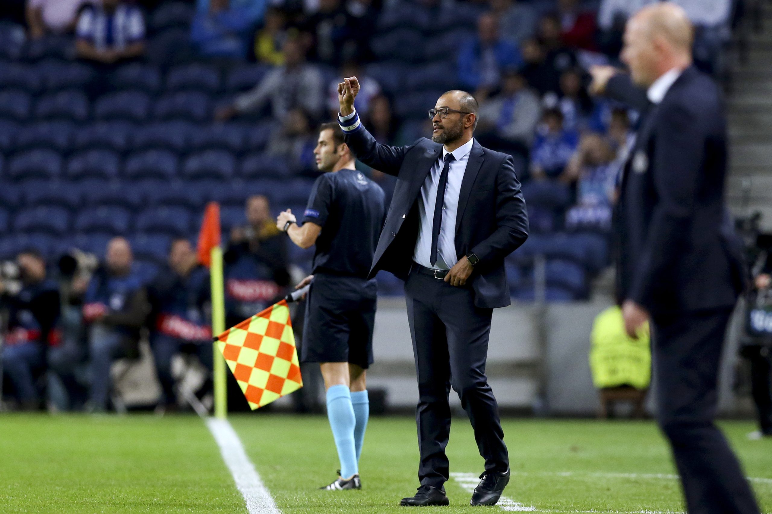 Minuto de silêncio no FC Porto-Belenenses em homenagem das vitímas na Colômbia