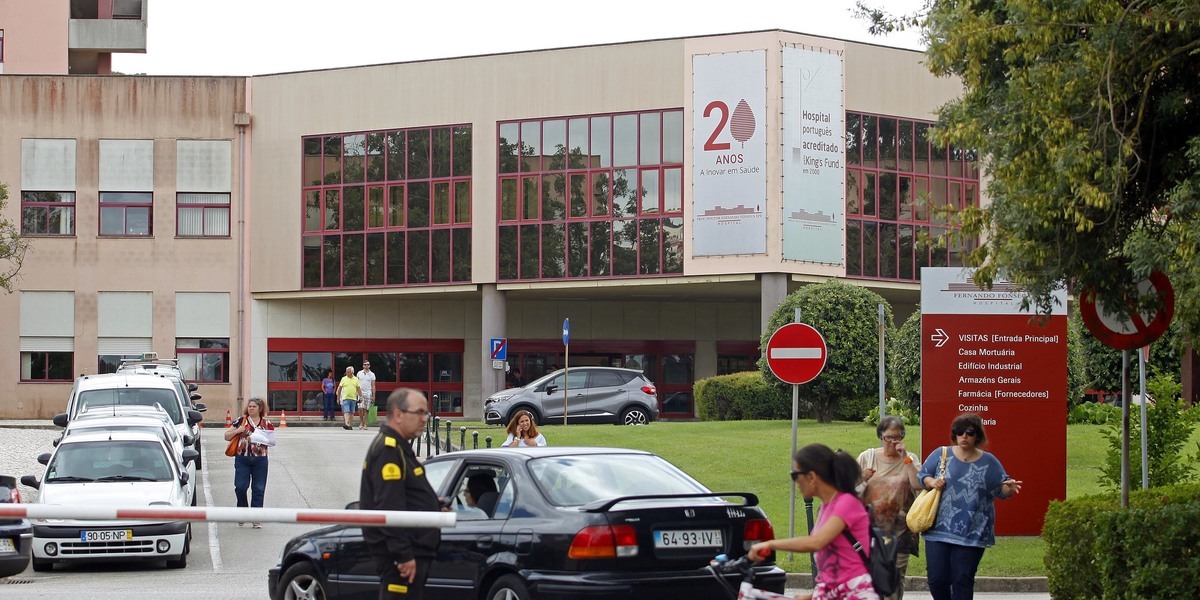 Mãe do bebé deixado no Cacém entregou-se no hospital e foi constituída arguida
