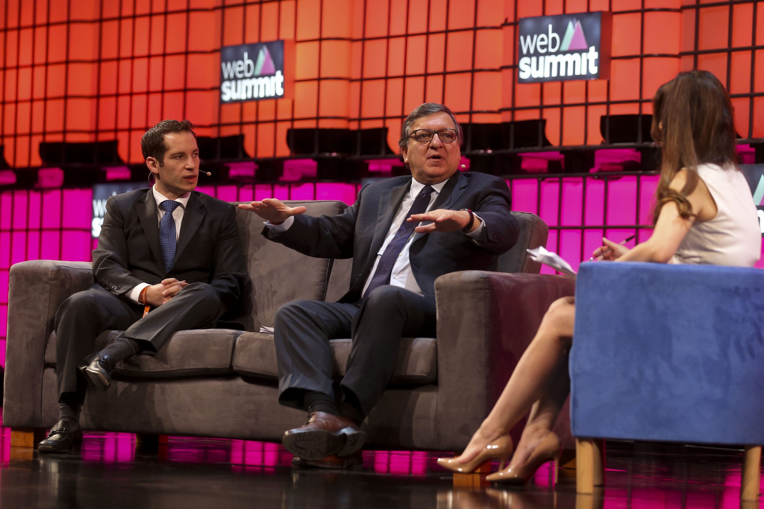 Barroso diz que polémica com Goldman Sachs deve-se a “atitude negativa” da Europa face aos EUA