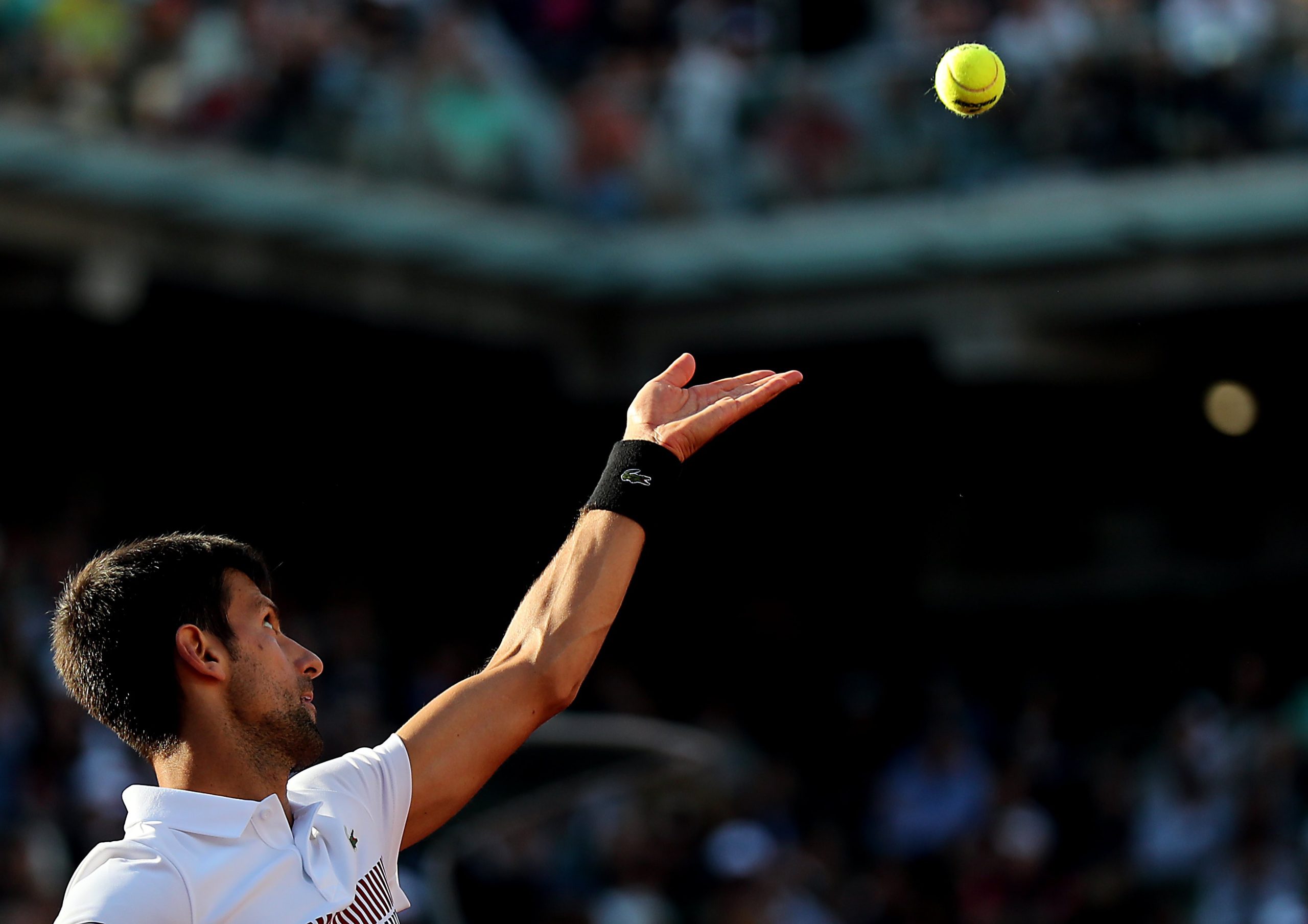 Wimbledon: Djokovic afasta Gulbis e está nos oitavos de final