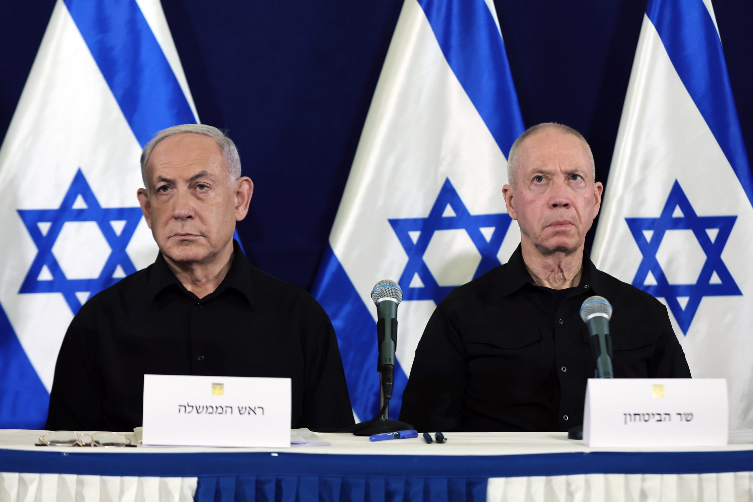 Hamas e Autoridade Palestiniana comemoram ordens de prisão contra primeiro-ministro e ex-ministro de Israel