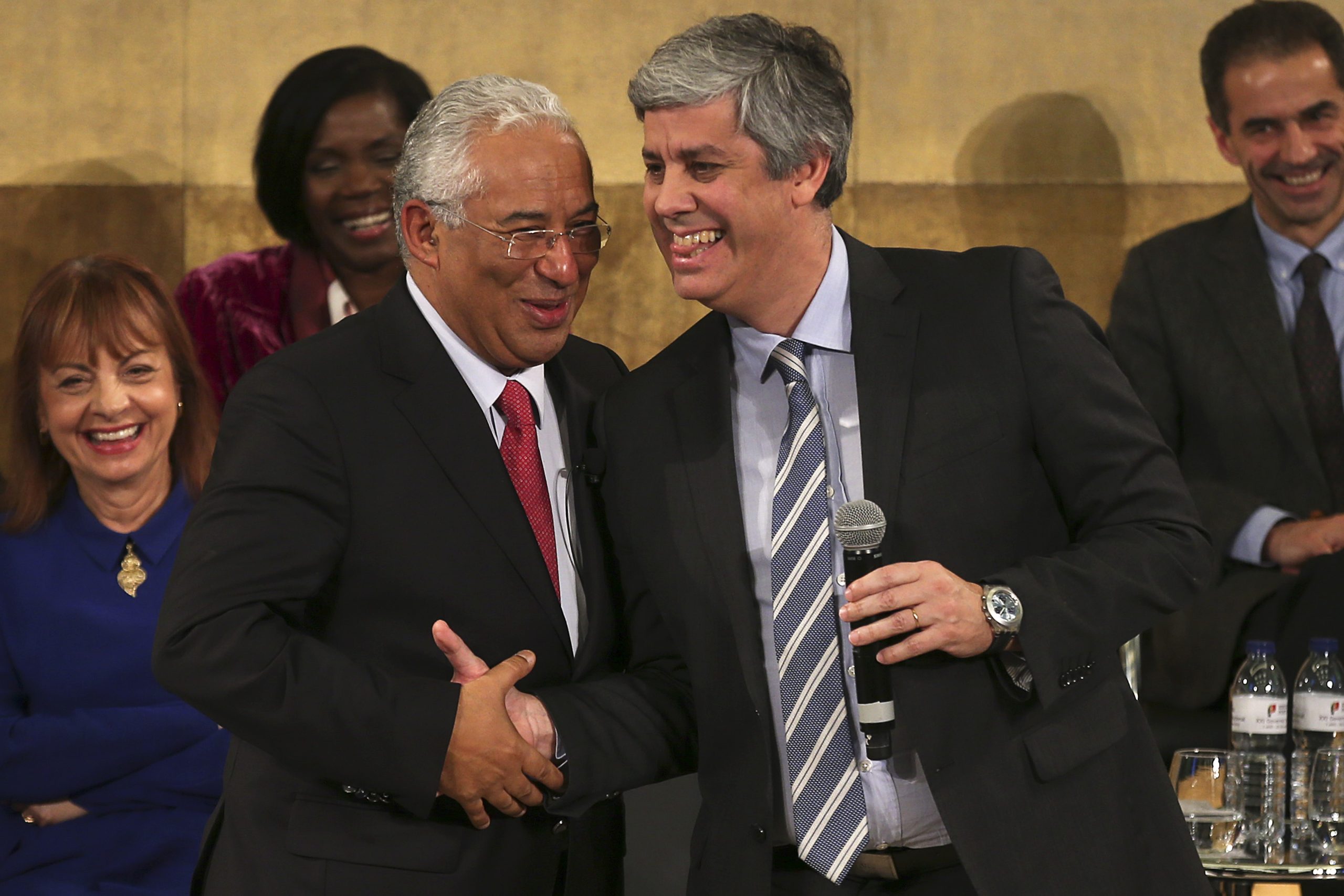 OE2016: Portugal com défice abaixo das metas, mas “esforço não acabou”