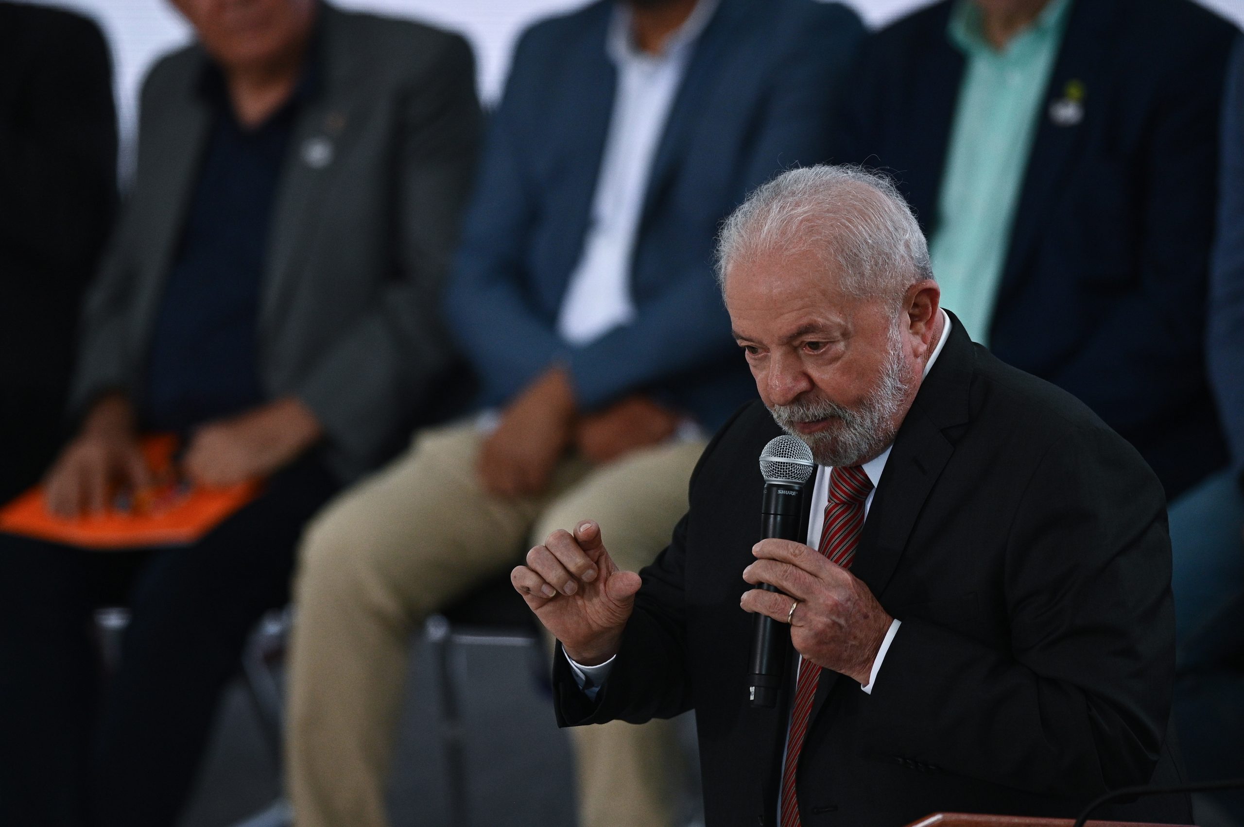 Lula diz ter a certeza que Bolsonaro “participou ativamente” nos ataques