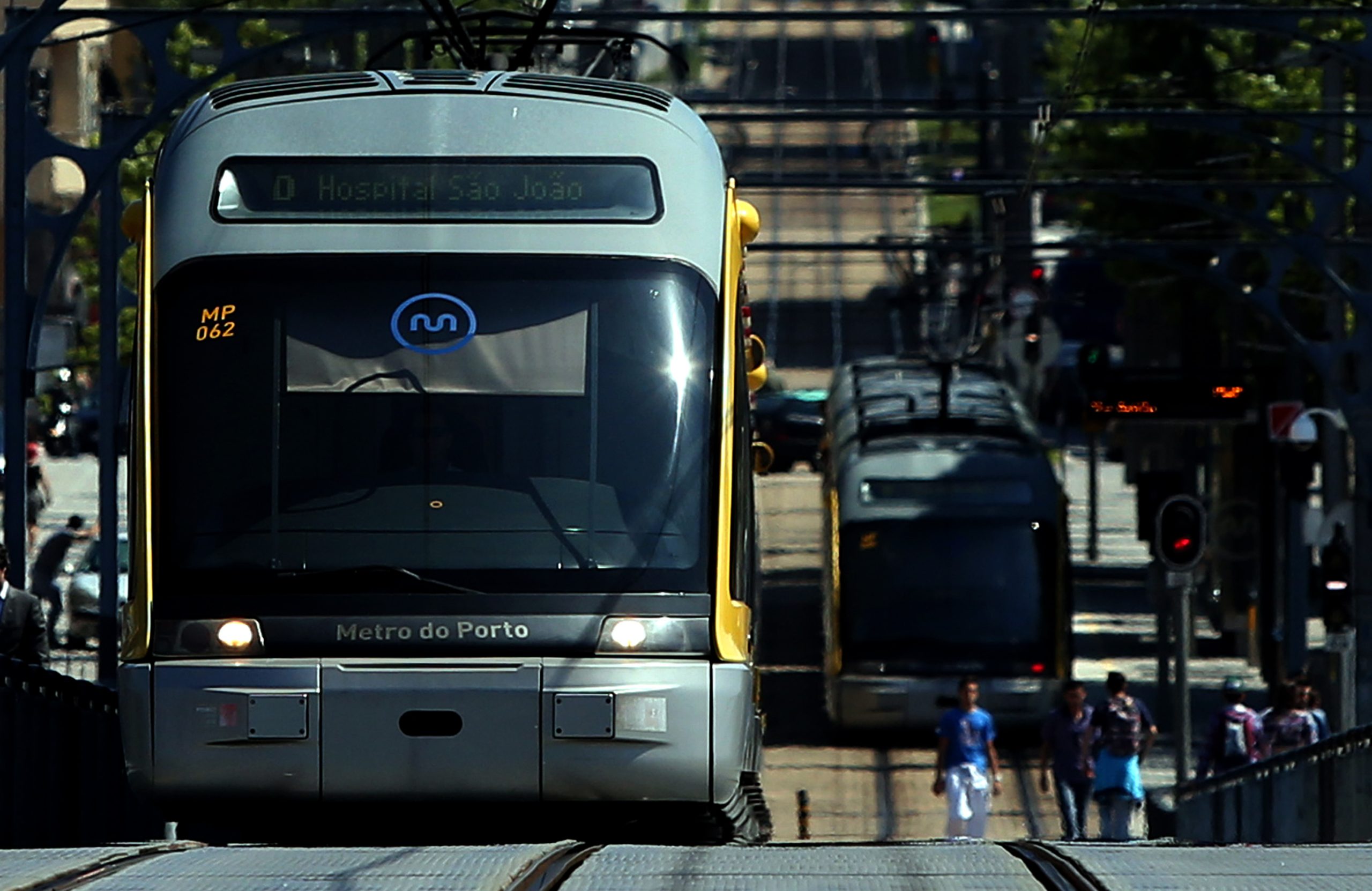 Bilhete Andante com aplicação móvel que otimiza custos nos transportes do Porto