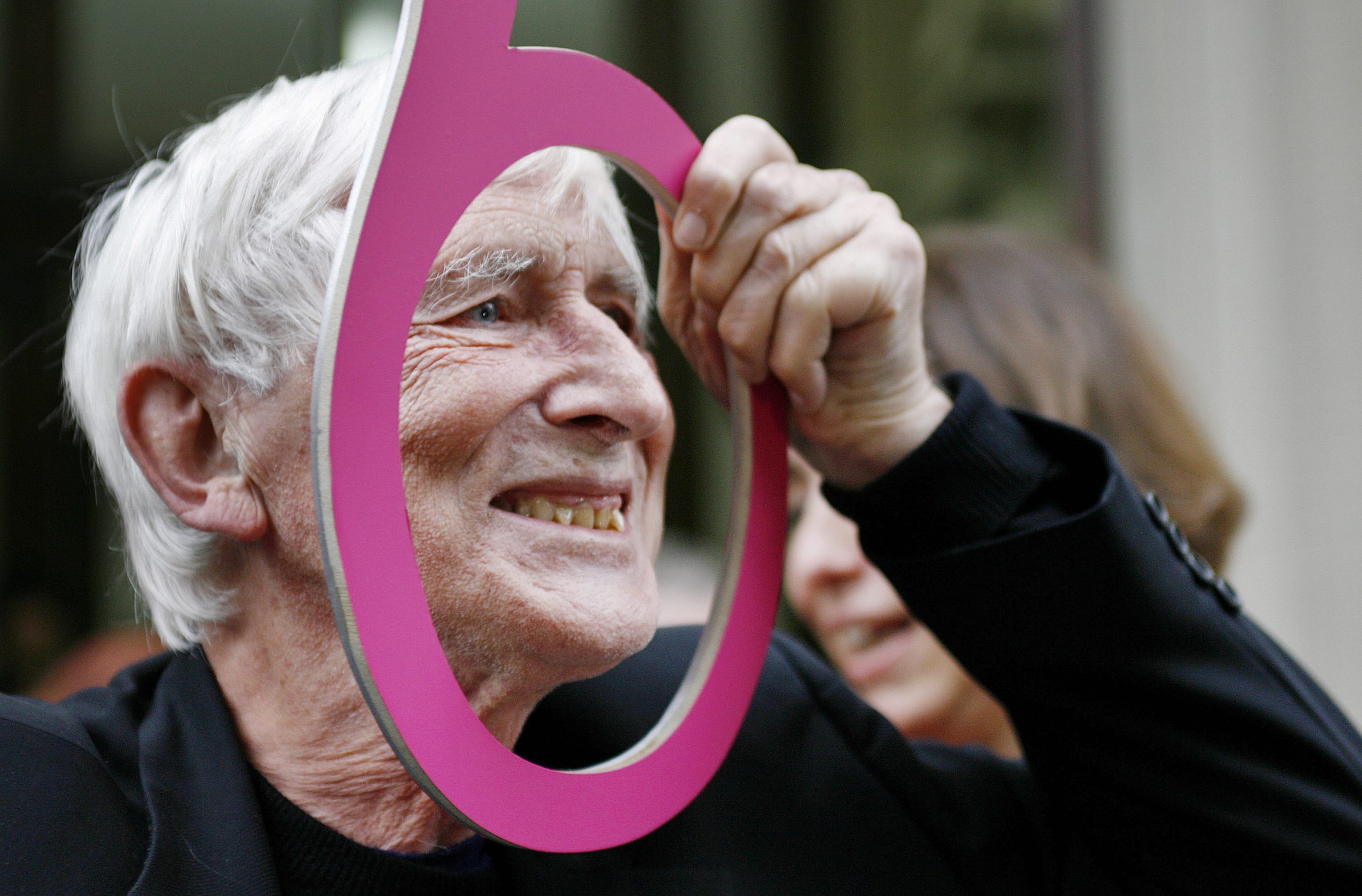 Morreu o ilustrador e escritor francês Tomi Ungerer