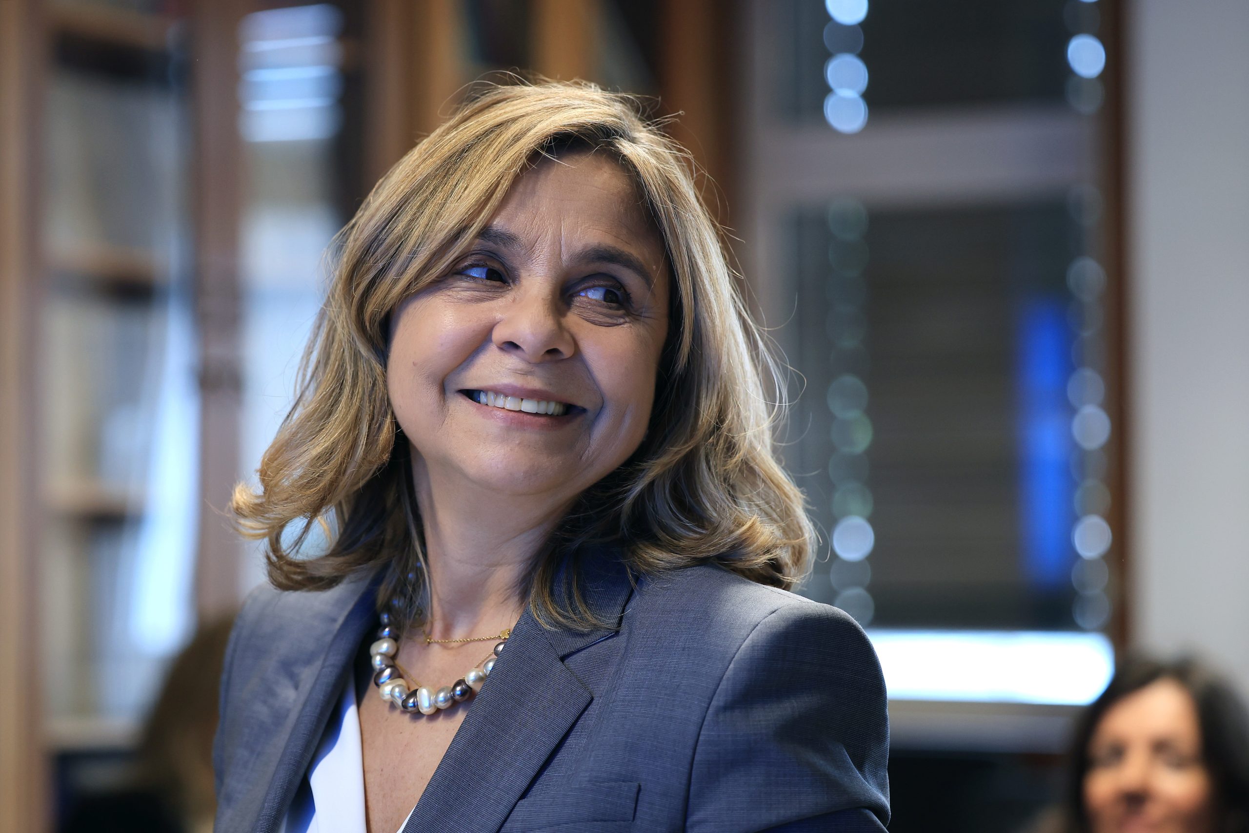 Ministra da Saúde diz que está a ser trabalhado plano para antecipar problemas de inverno