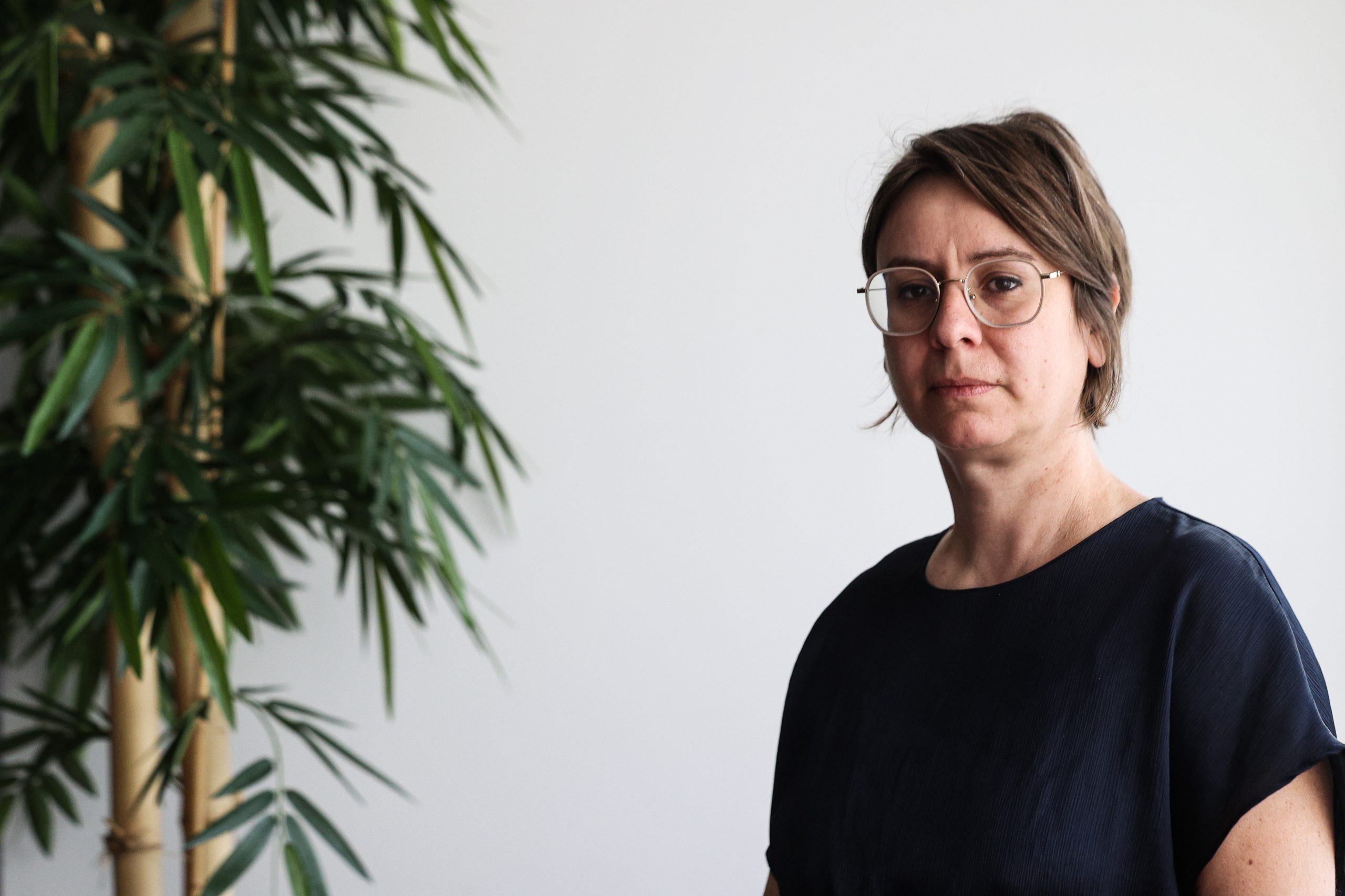 “É sobre presas e predadores numa sociedade patriarcal”. Cláudia Rita Oliveira reflete sobre violência doméstica num filme sobre a mãe