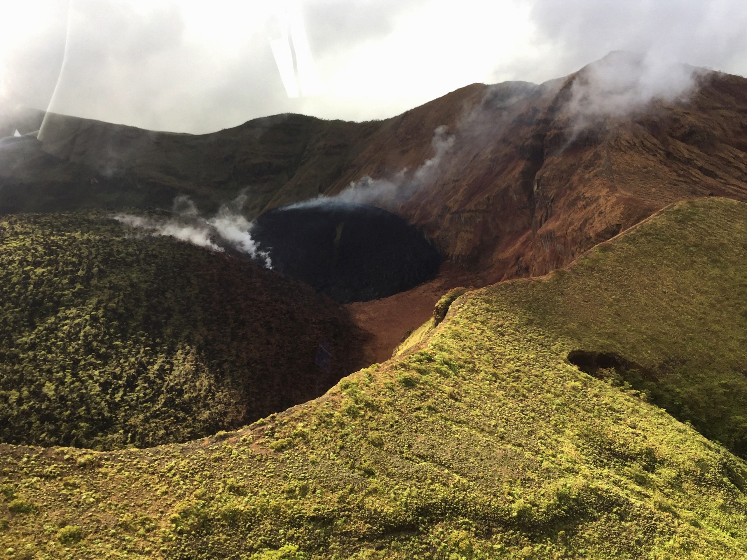 Vulcão La Soufrière, nas Caraíbas, entrou em erupção