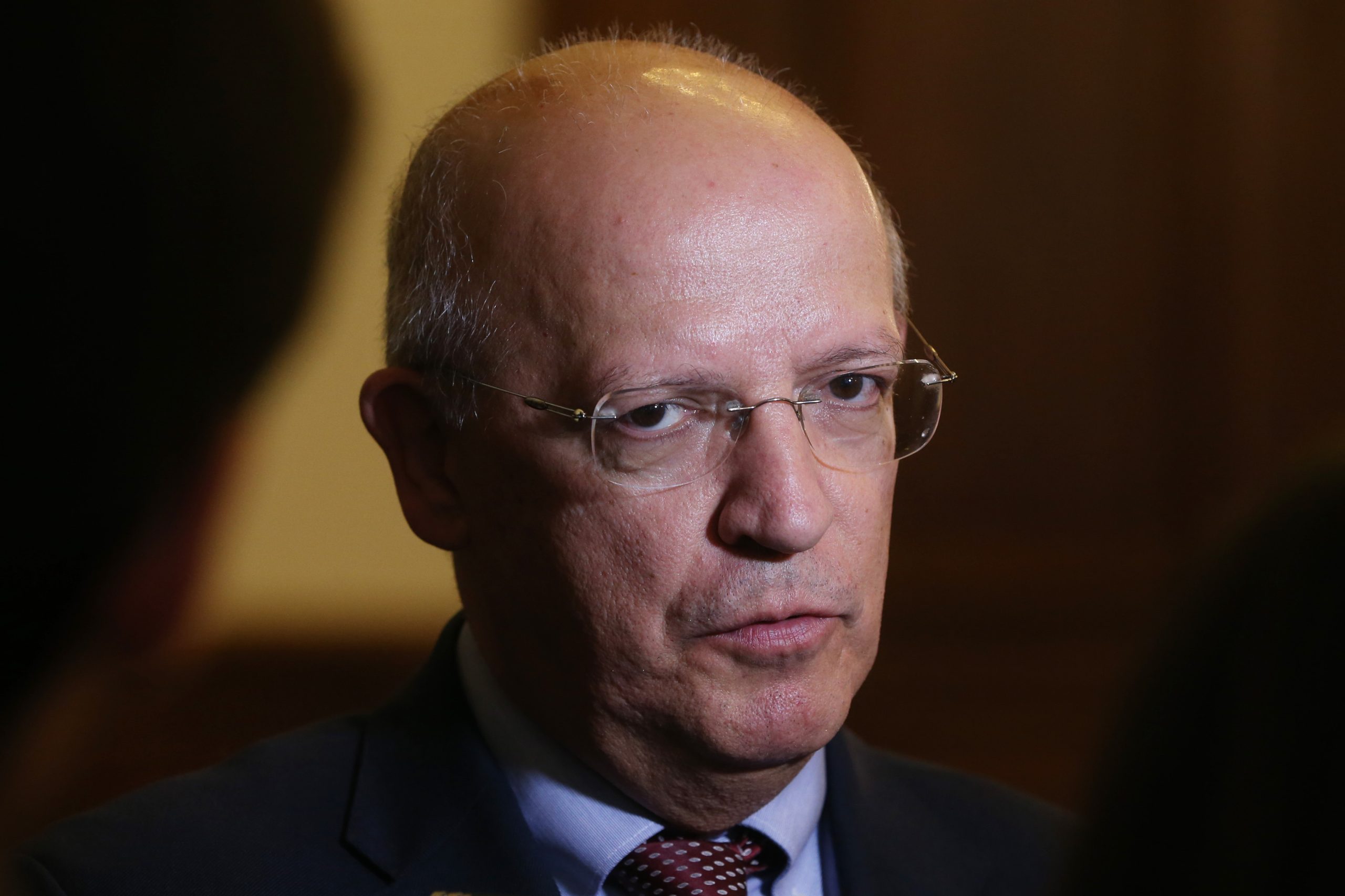 “Perturbador”. É assim que Santos Silva classifica a decisão de países cortarem relações com o Qatar