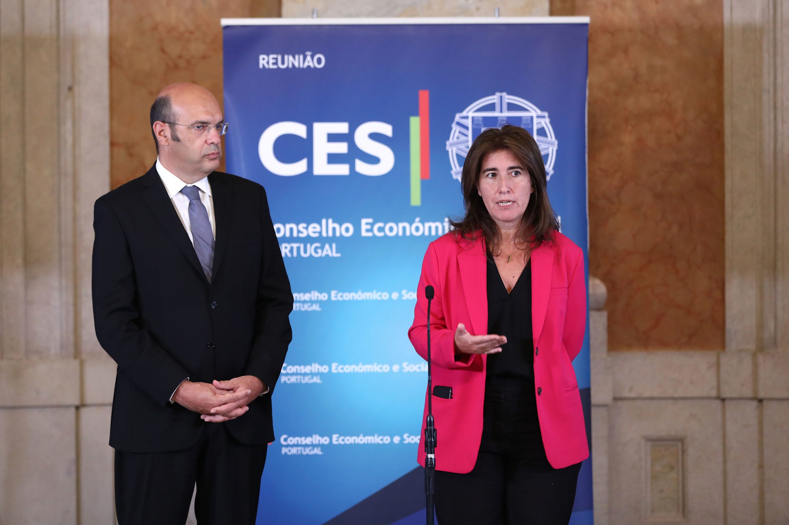 Perto de 42 mil empresas recorreram aos apoios que substituíram o ‘lay-off’ simplificado