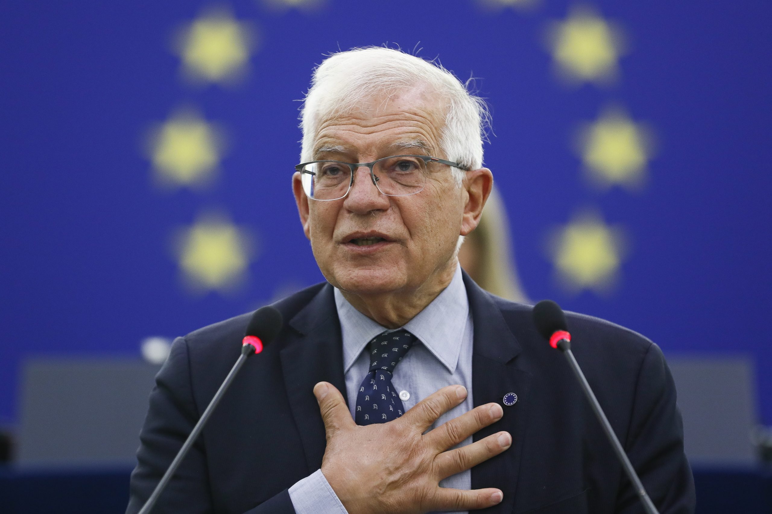 “Estamos à beira de uma guerra total.”  União Europeia alerta para escalada Israel-Líbano