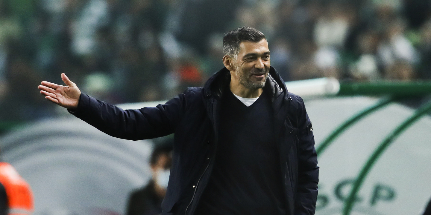 Sérgio Conceição, Francisco Geraldes e João Costinha ofereceram ajuda aos jogadores do Villa Athletic Club