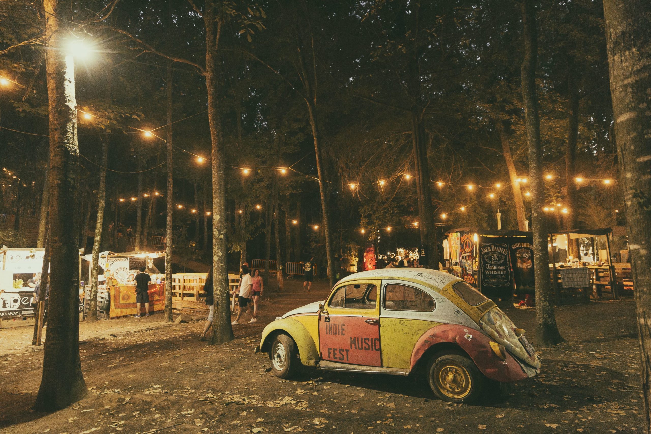 São indie, são músicos e vão estar em Paredes. Bateu Matou, David Bruno e Ganso em festival