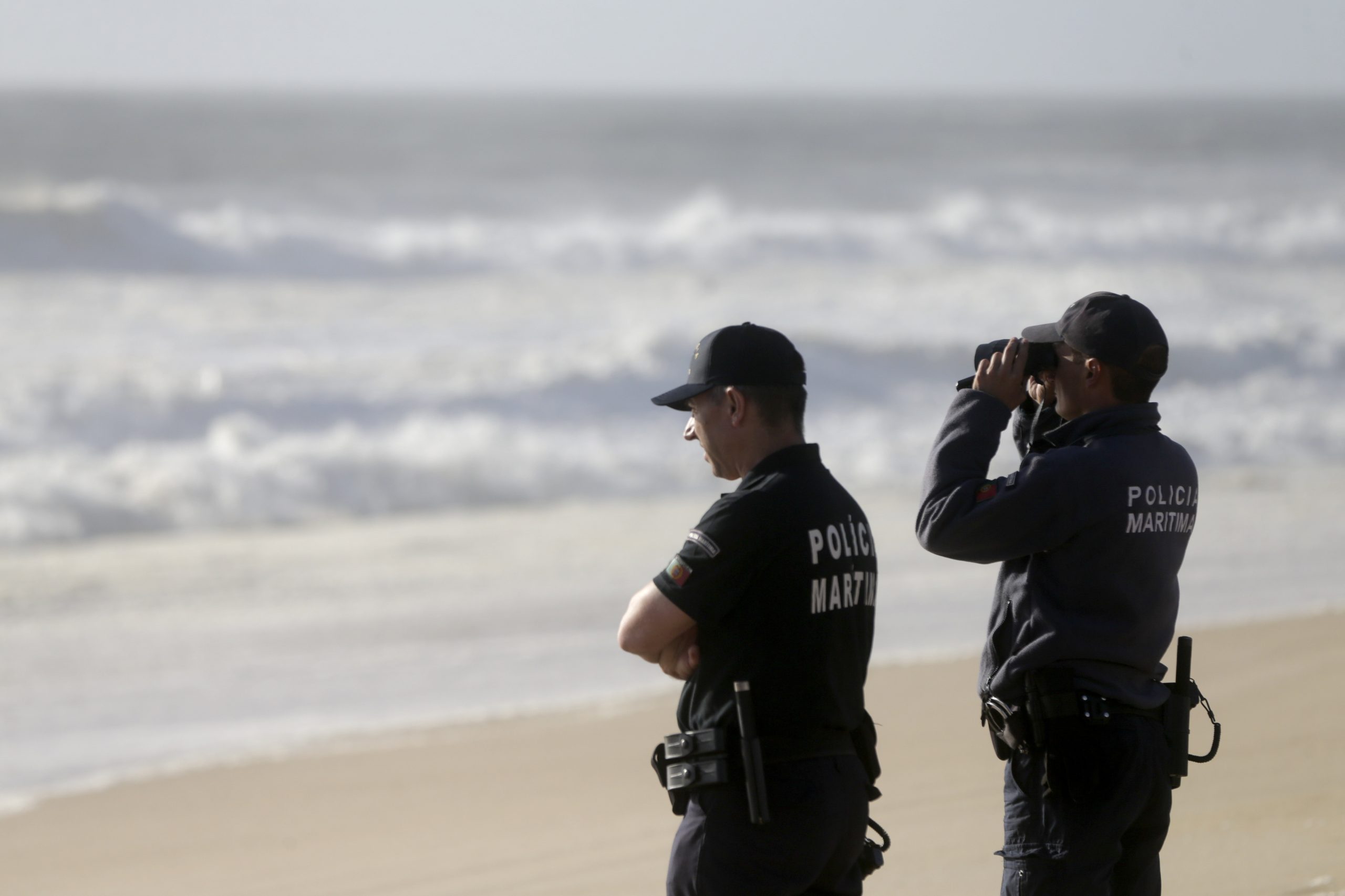 Jovem desaparecido no mar. Hoje “deverá ser o último dia de buscas ativas” na praia em Vila do Bispo