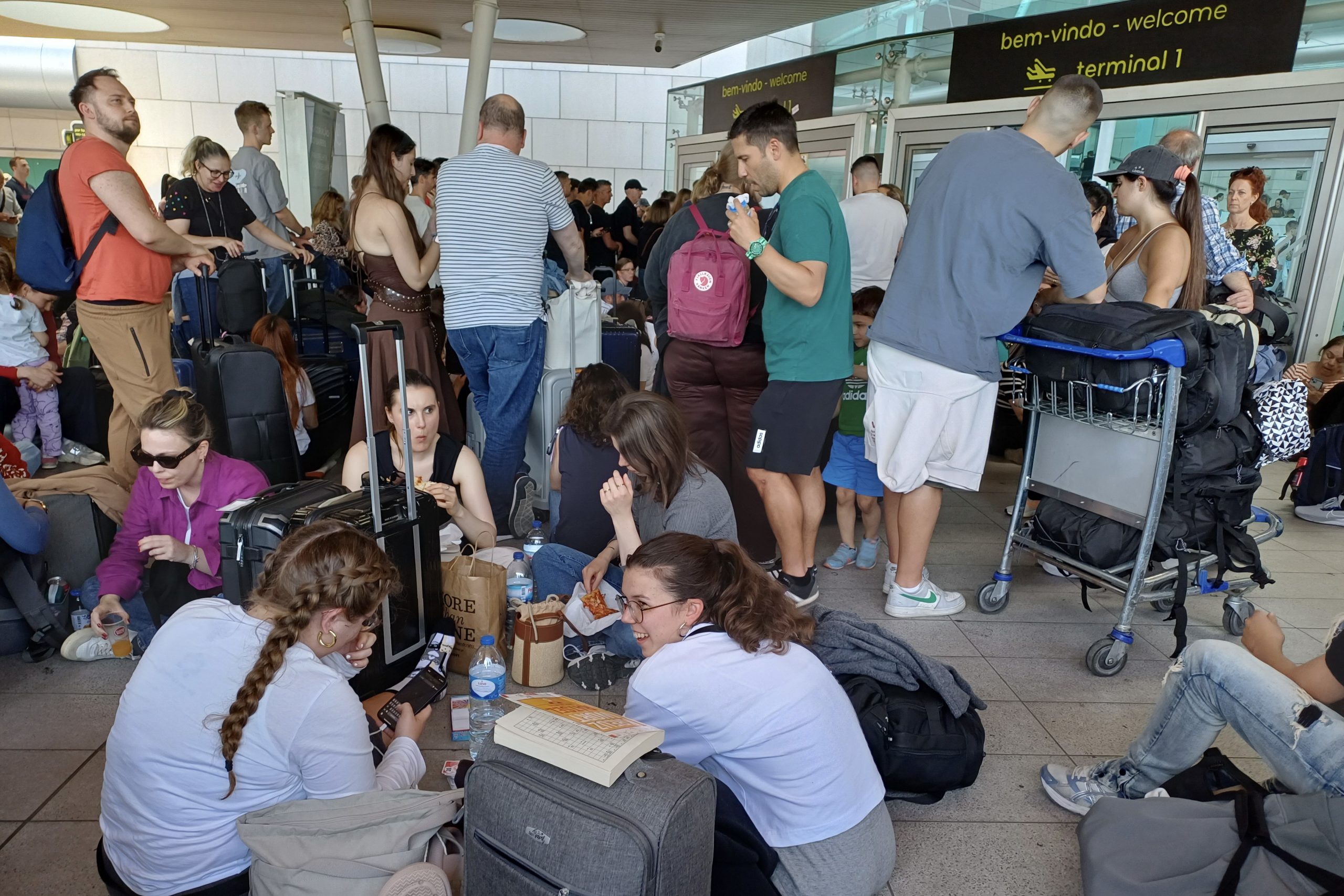 Aeroporto de Lisboa está a implementar plano para tratamento de bagagens