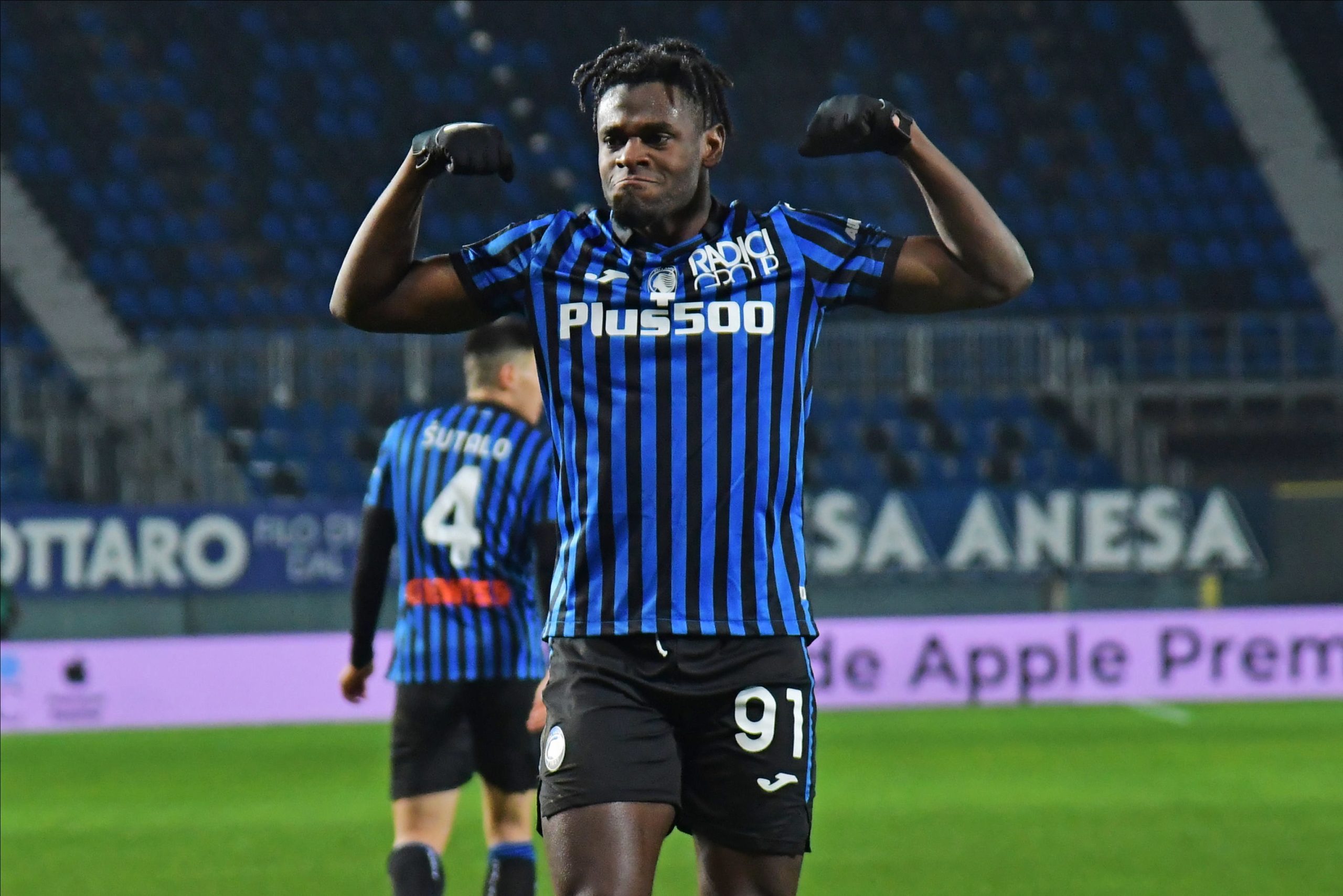 Atalanta afasta campeão em título Nápoles e encontra Juventus na final da Taça de Itália