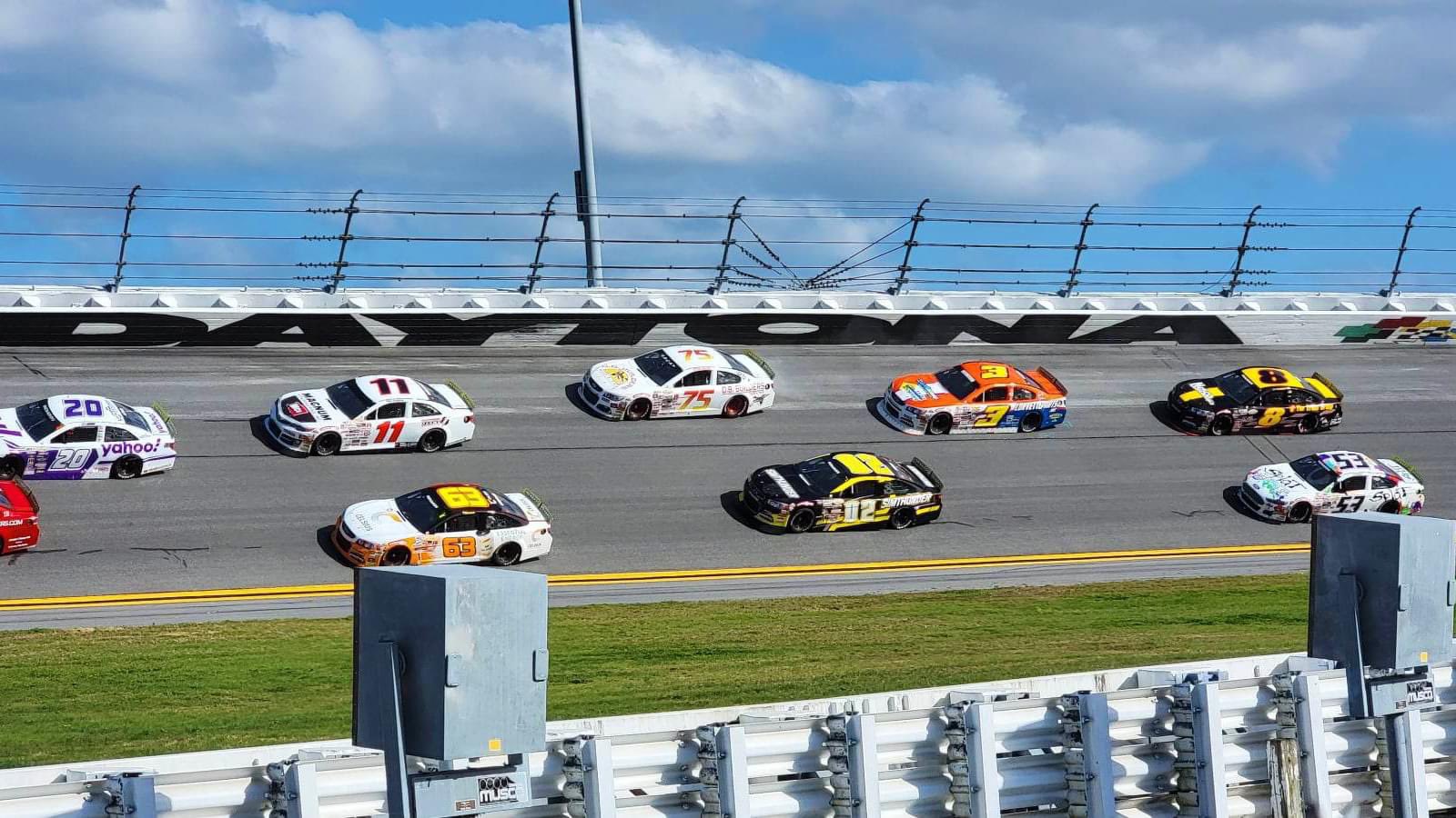 Um piloto português na NASCAR: “Nunca tinha sentido isto no mundo das corridas”
