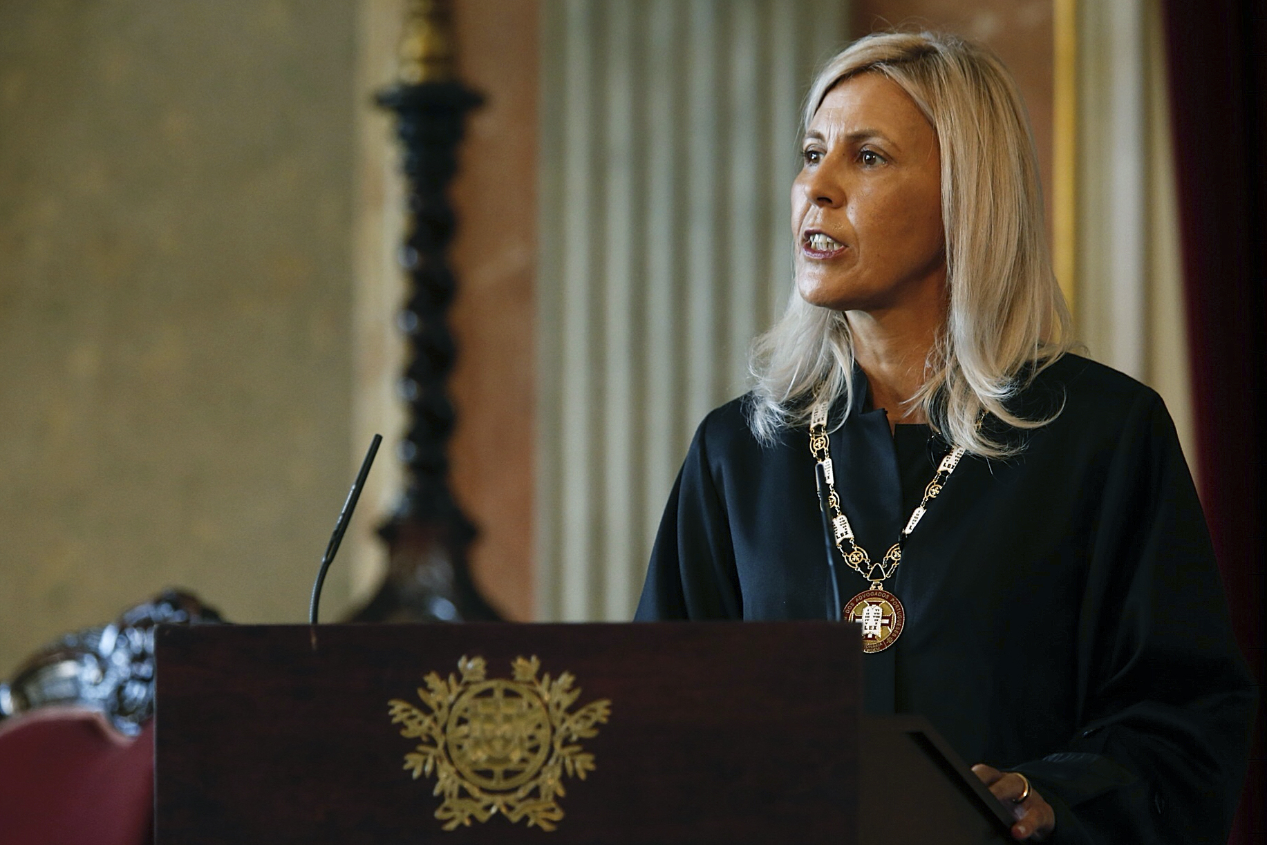 Elina Fraga abrangida em inquérito do DIAP à Ordem dos Advogados
