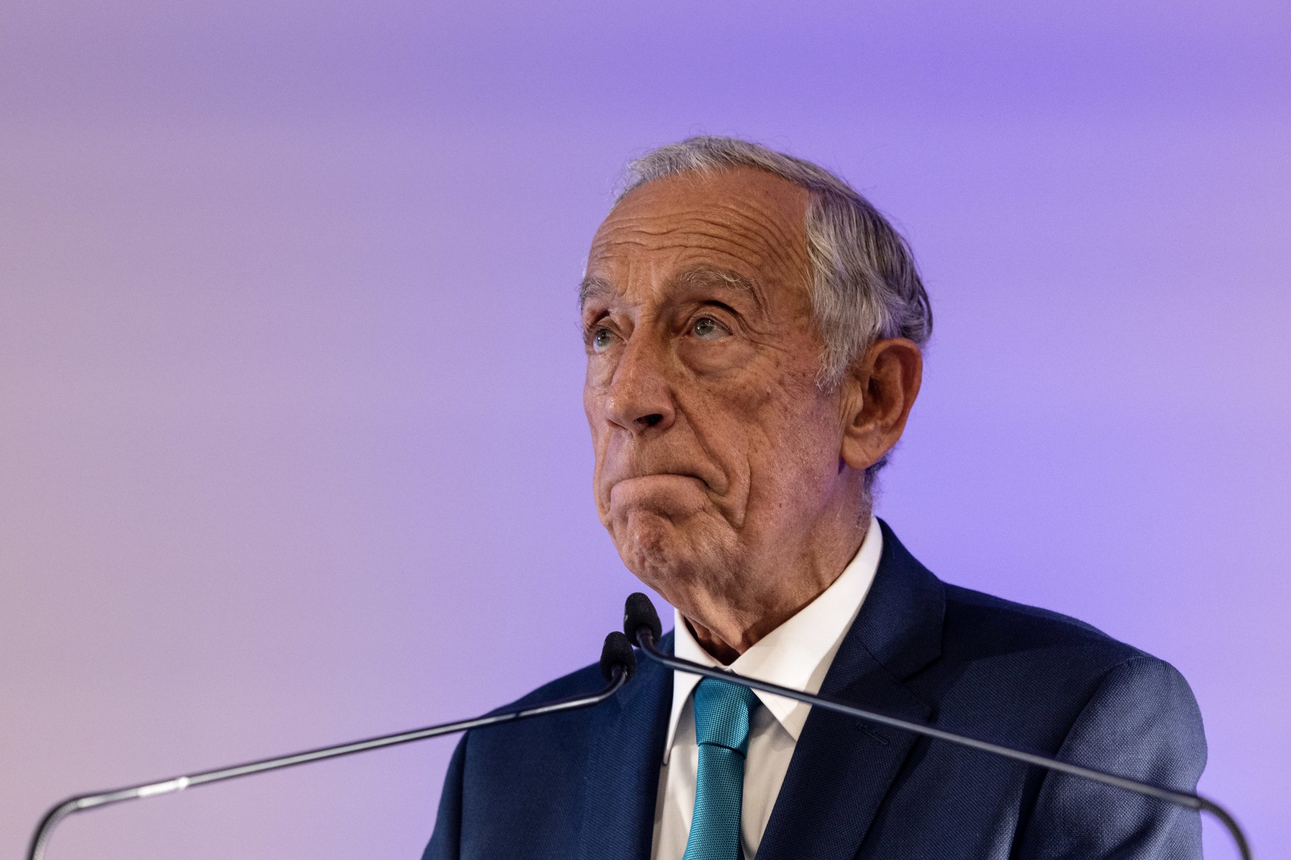 Marcelo Rebelo de Sousa reage a Cavaco Silva citando Sophia Mello Breyner: “Vemos, ouvimos e lemos. Não podemos ignorar”