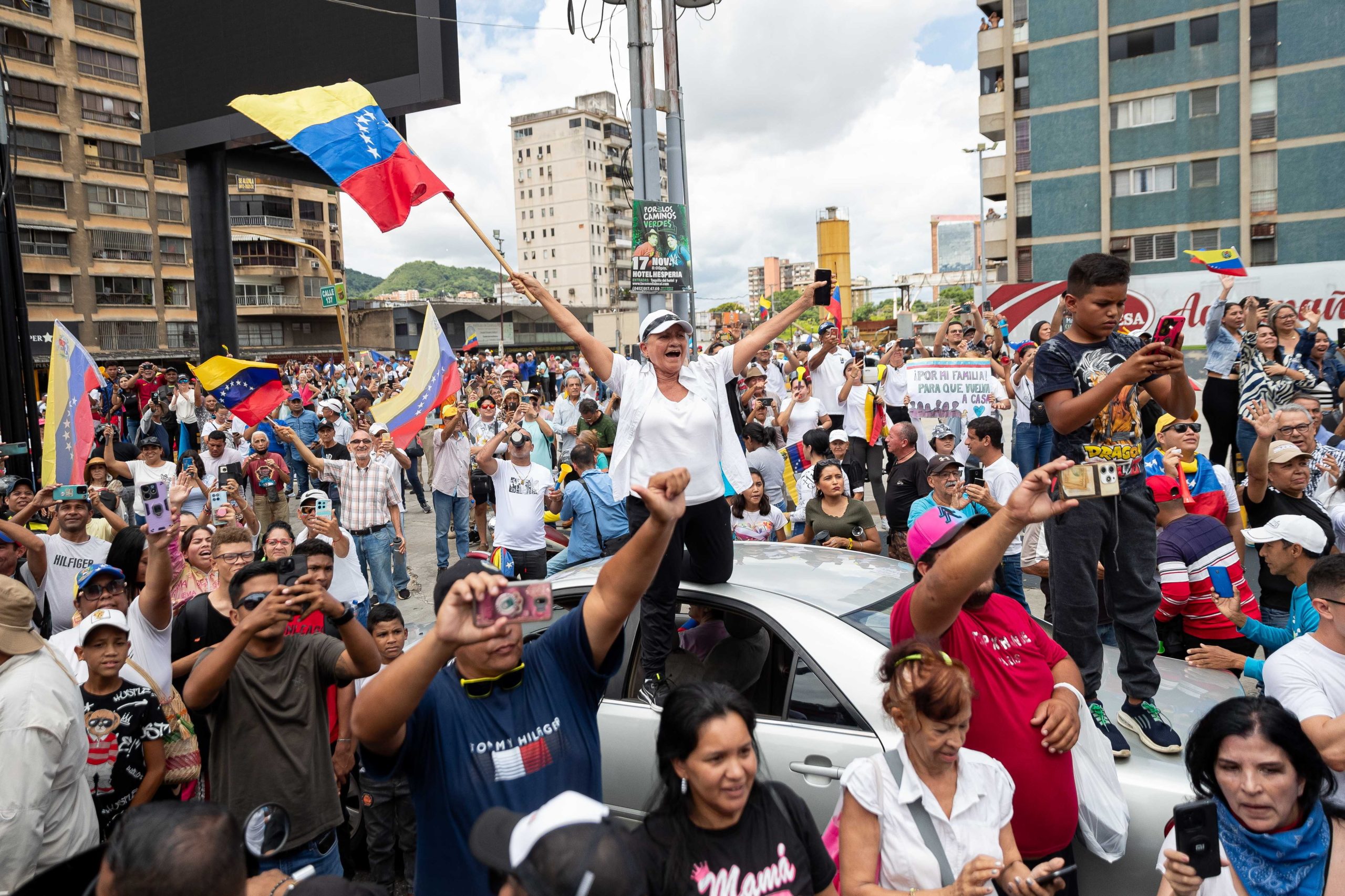 Atentado na Venezuela. Corina Machado denuncia ataque contra si e a sua equipa