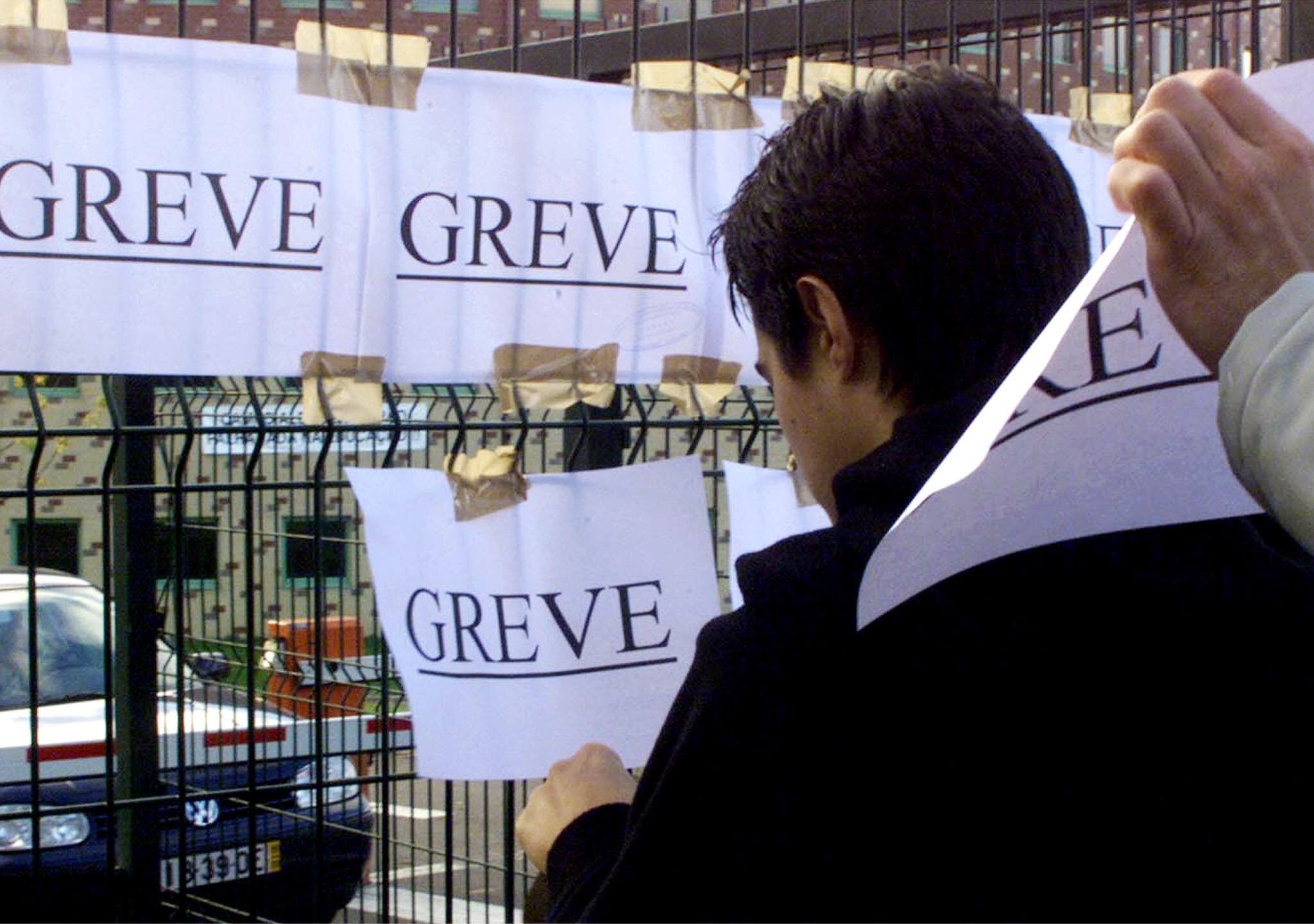 Trabalhadores da distribuição em greve este domingo