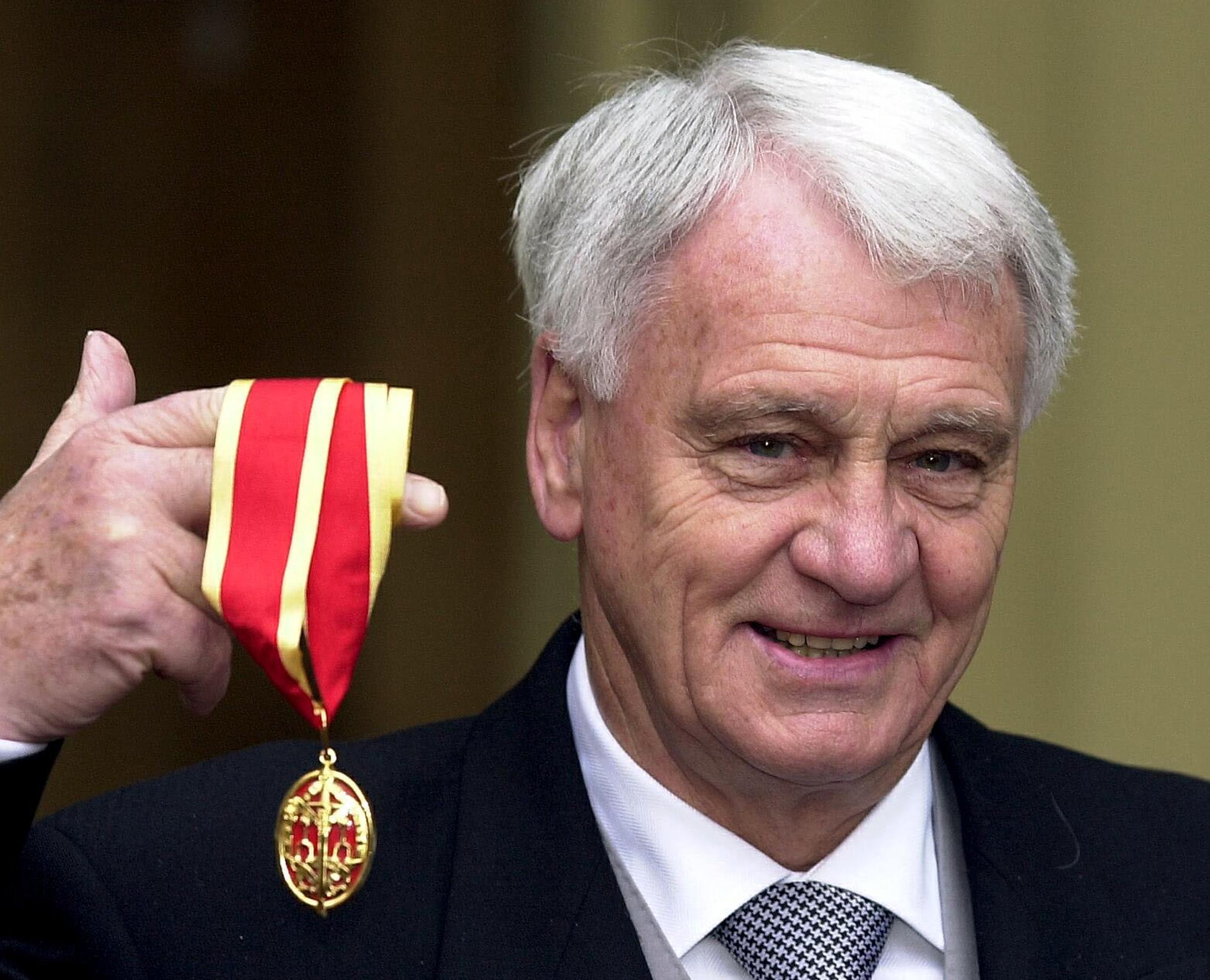 Sir Bobby Robson: O cavalheiro do futebol inglês