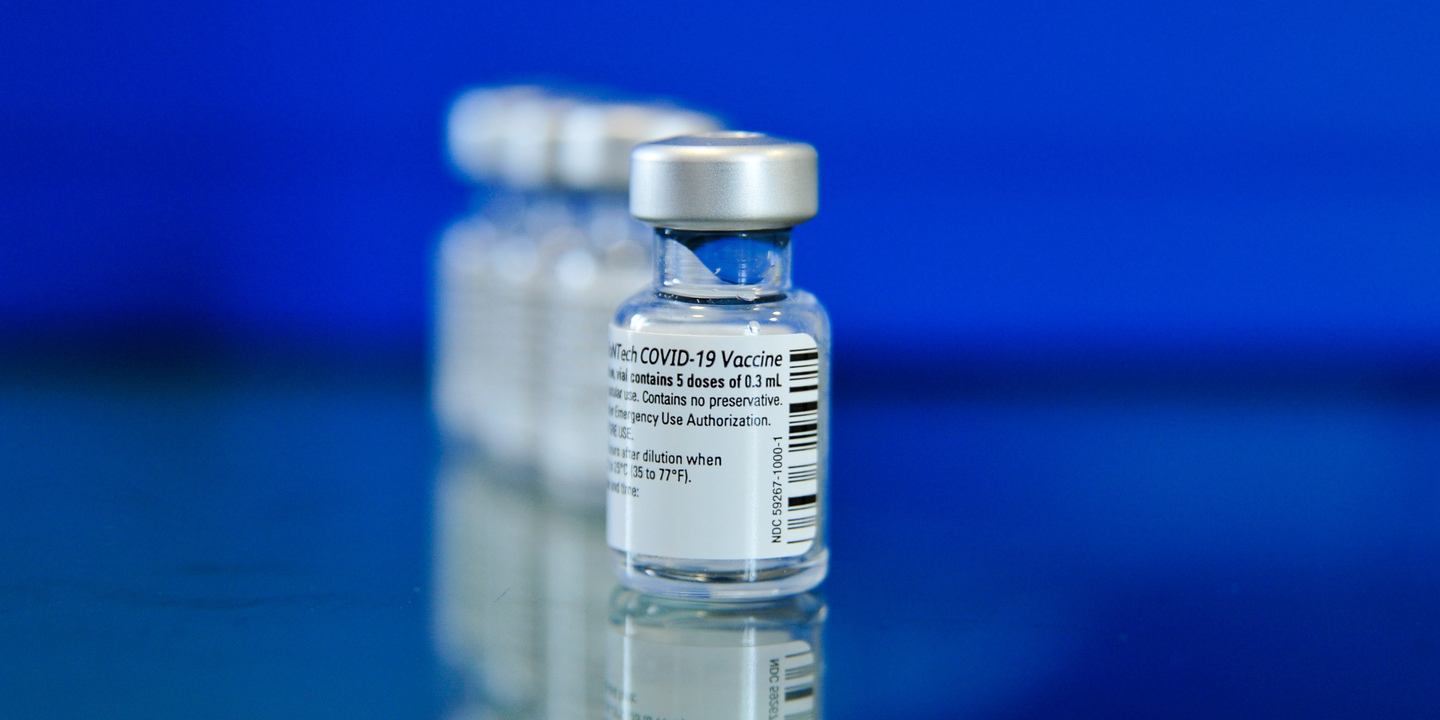 Covid-19: Dose de reforço da Pfizer é “segura e eficaz”, mas ainda é cedo para avançar com uma recomendação