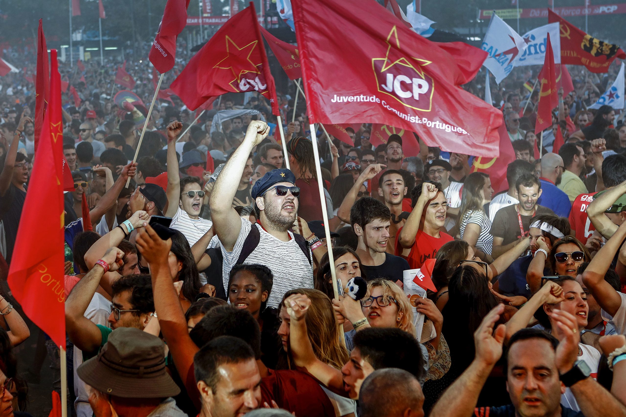 Governo: PCP pede respostas aos problemas para lá da perspetiva dos ministros