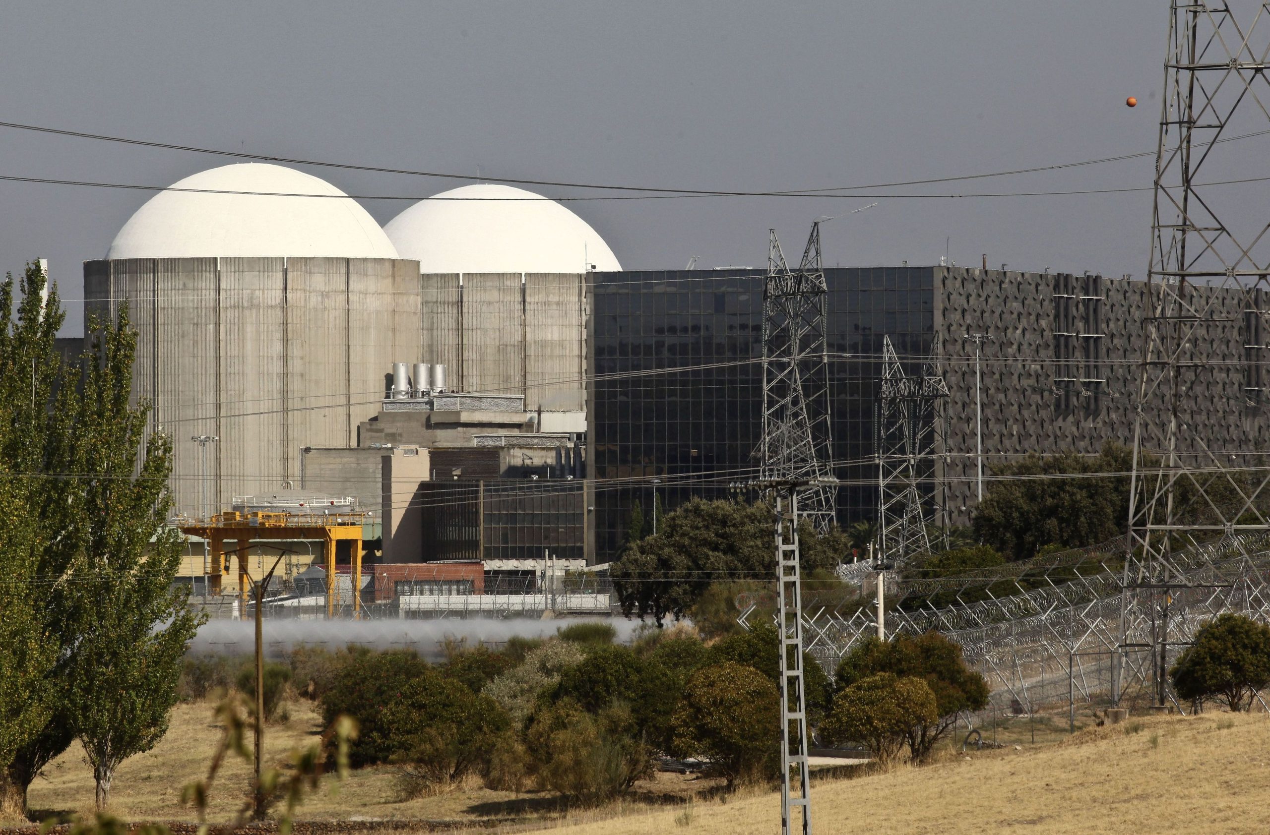 Central nuclear próxima da fronteira com Portugal está a funcionar com peças defeituosas