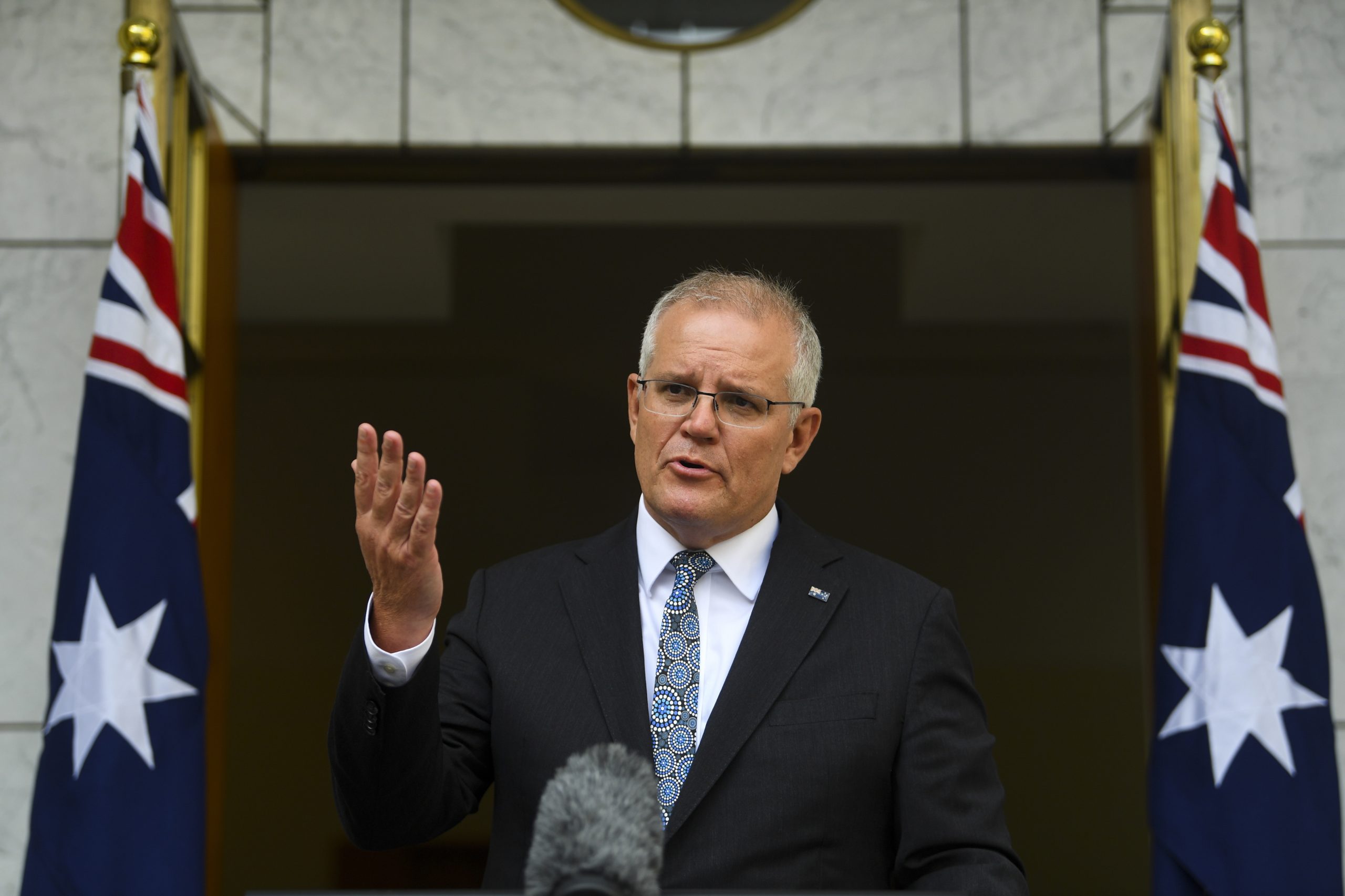 Primeiro-ministro australiano admite enviar Djokovic “para casa no primeiro avião”