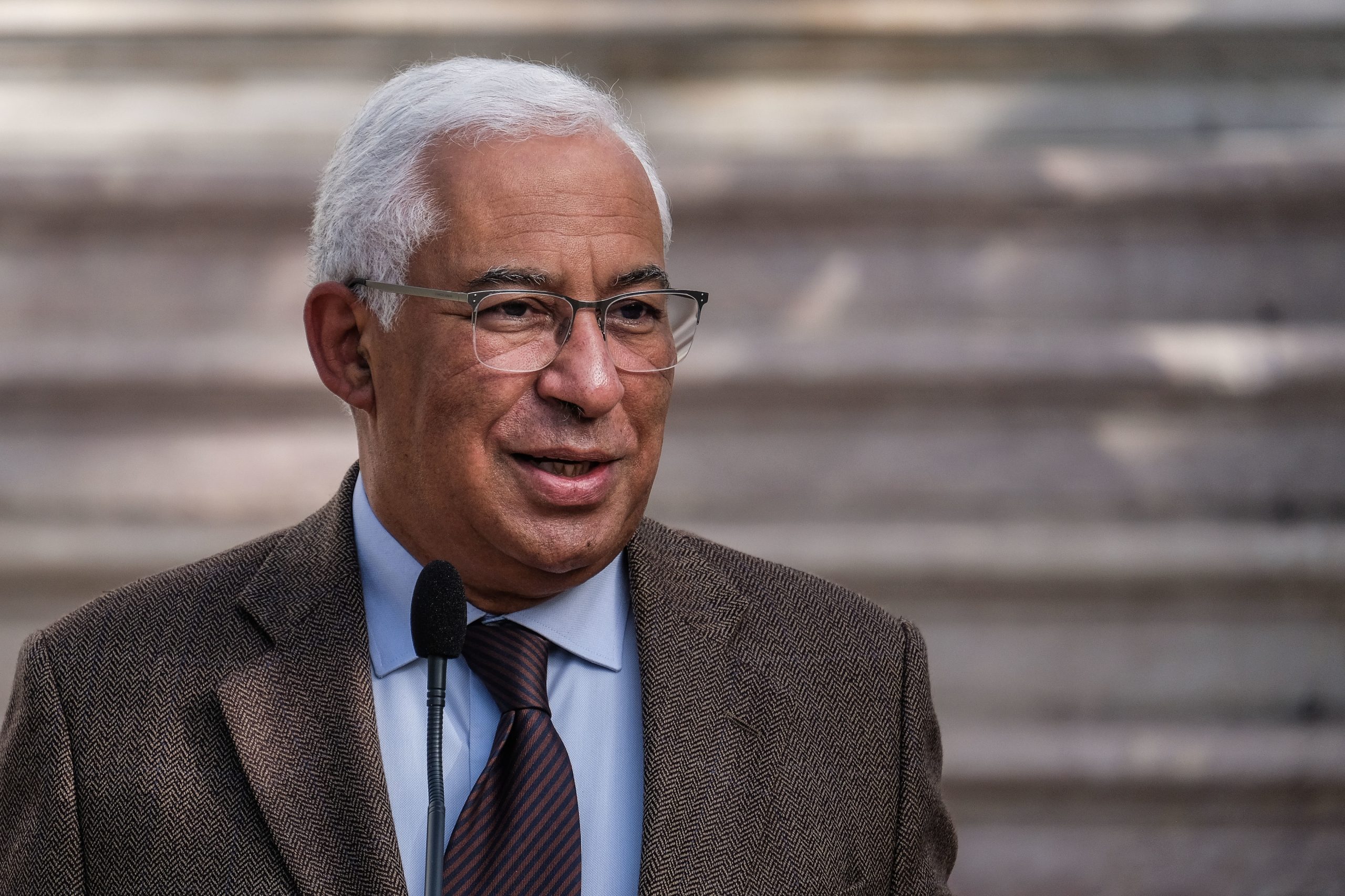 Costa recebe partidos e reúne à noite Comissão Política do PS