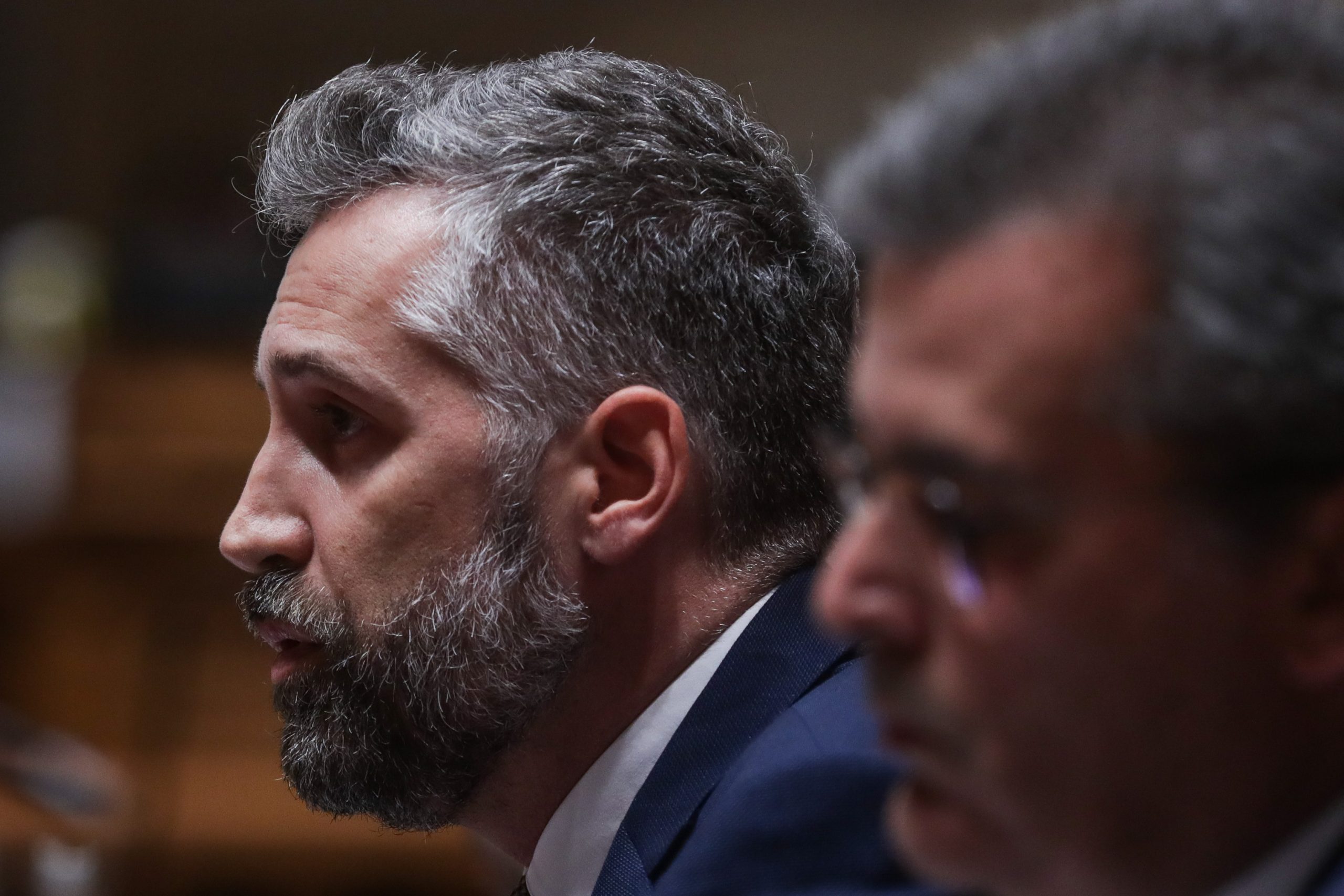 Passe a preço reduzido. Comboios sem capacidade para receber mais passageiros, avalia Pedro Nuno Santos